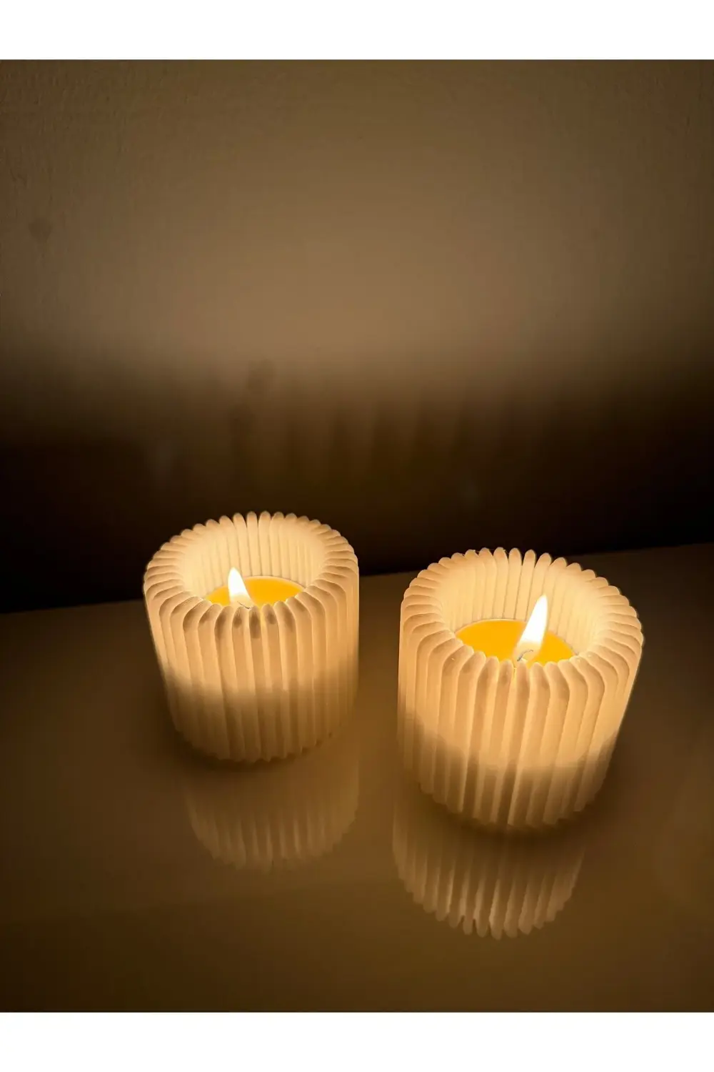 Mumluk Özel Tasarım Beyaz Renk Carbon Fiber Malzeme Dekoratif Obj