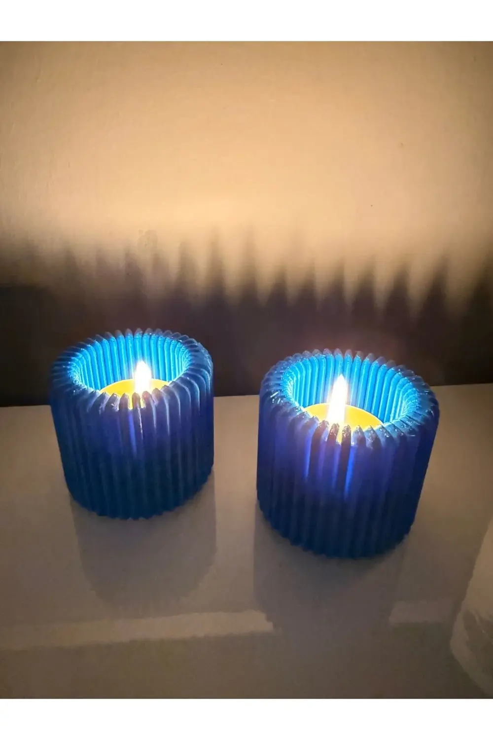 Mumluk özel tasarım mavi renk carbon fiber malzeme dekoratif obje