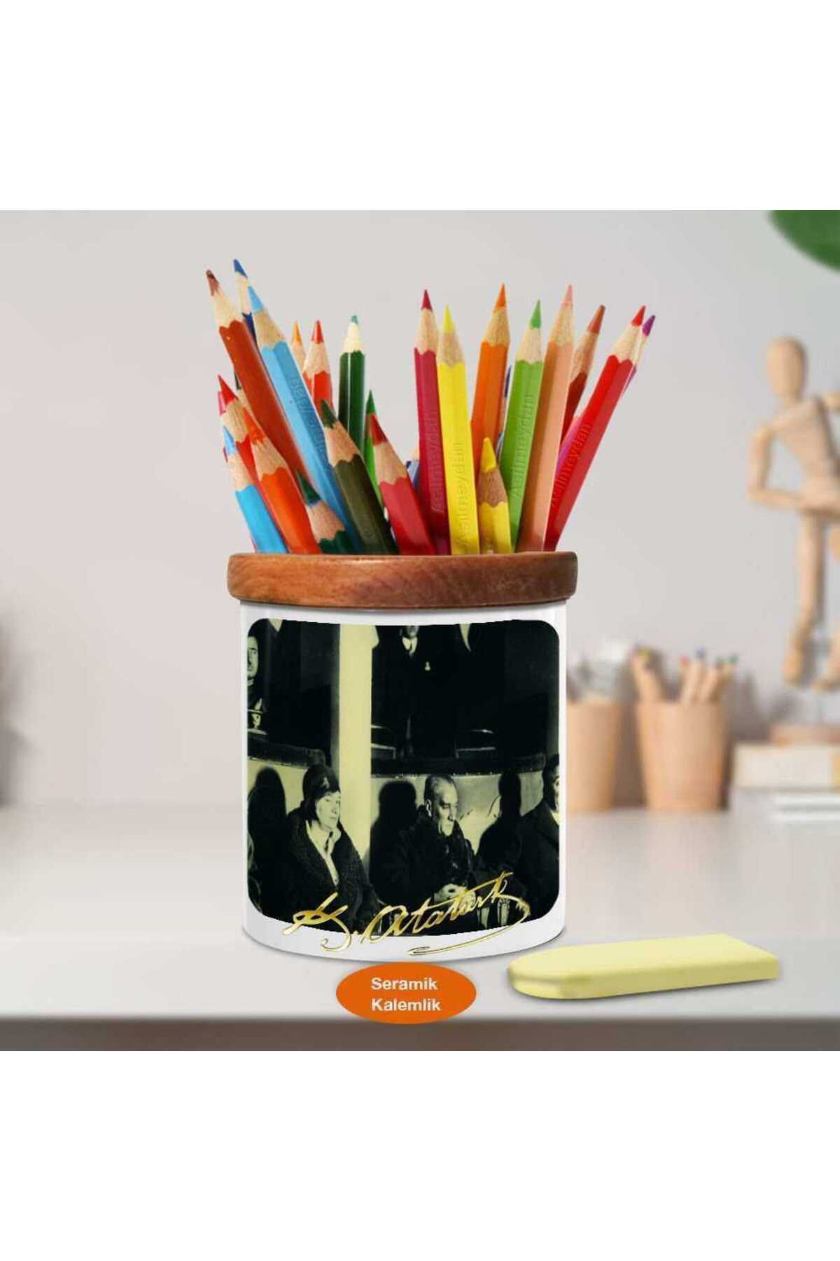 Asilmeydan Mustafa Kemal Atatürk Ahşap Seramik Kalemlik-S364
