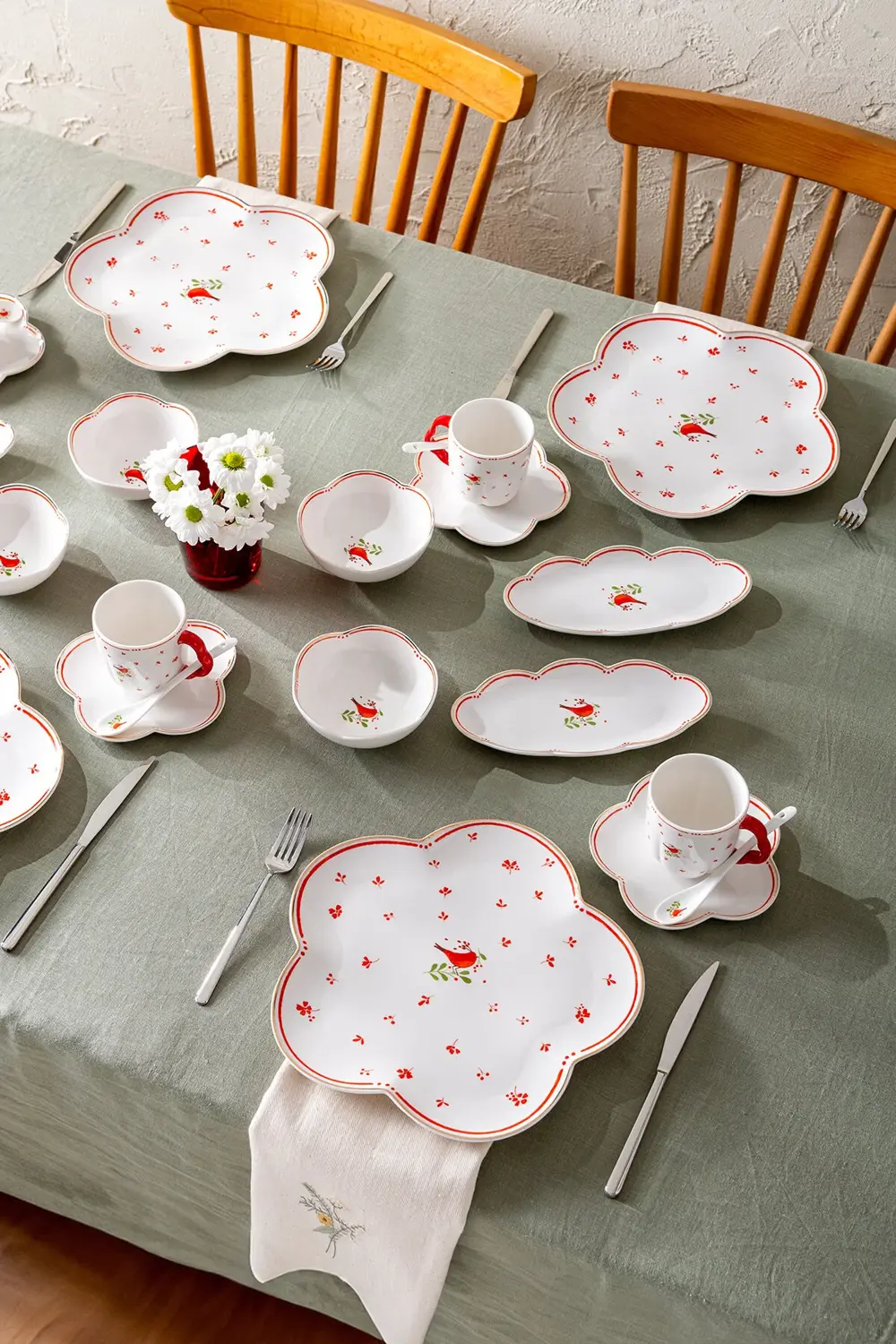 Myna Porselen 32 Parça 6 Kişilik Kahvaltı Takımı