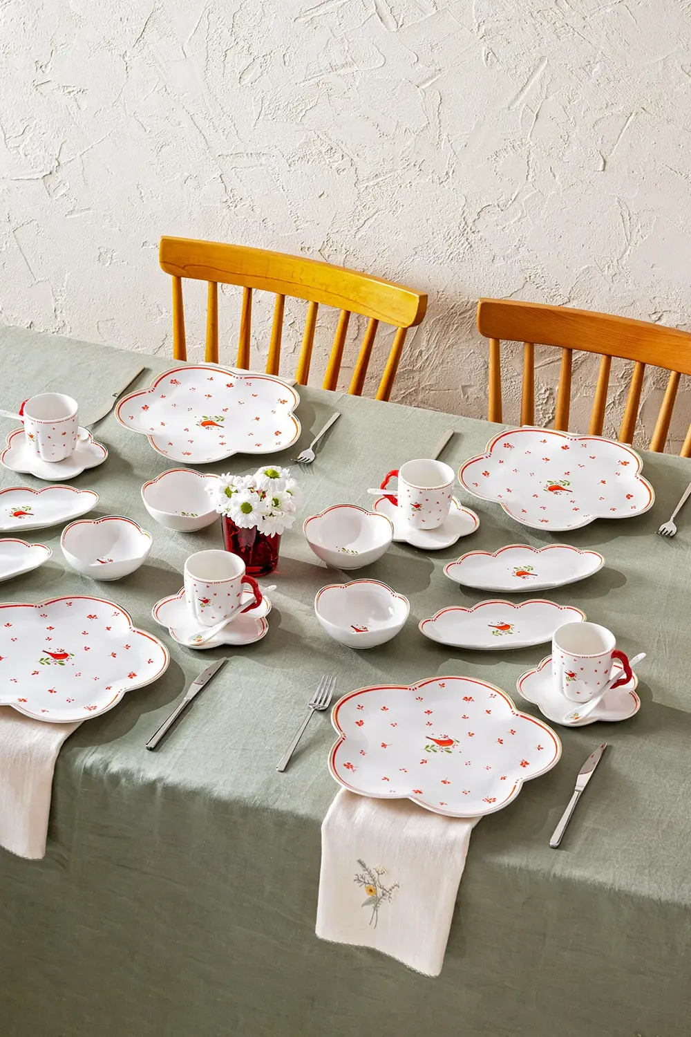 Myna Porselen 32 Parça 6 Kişilik Kahvaltı Takımı