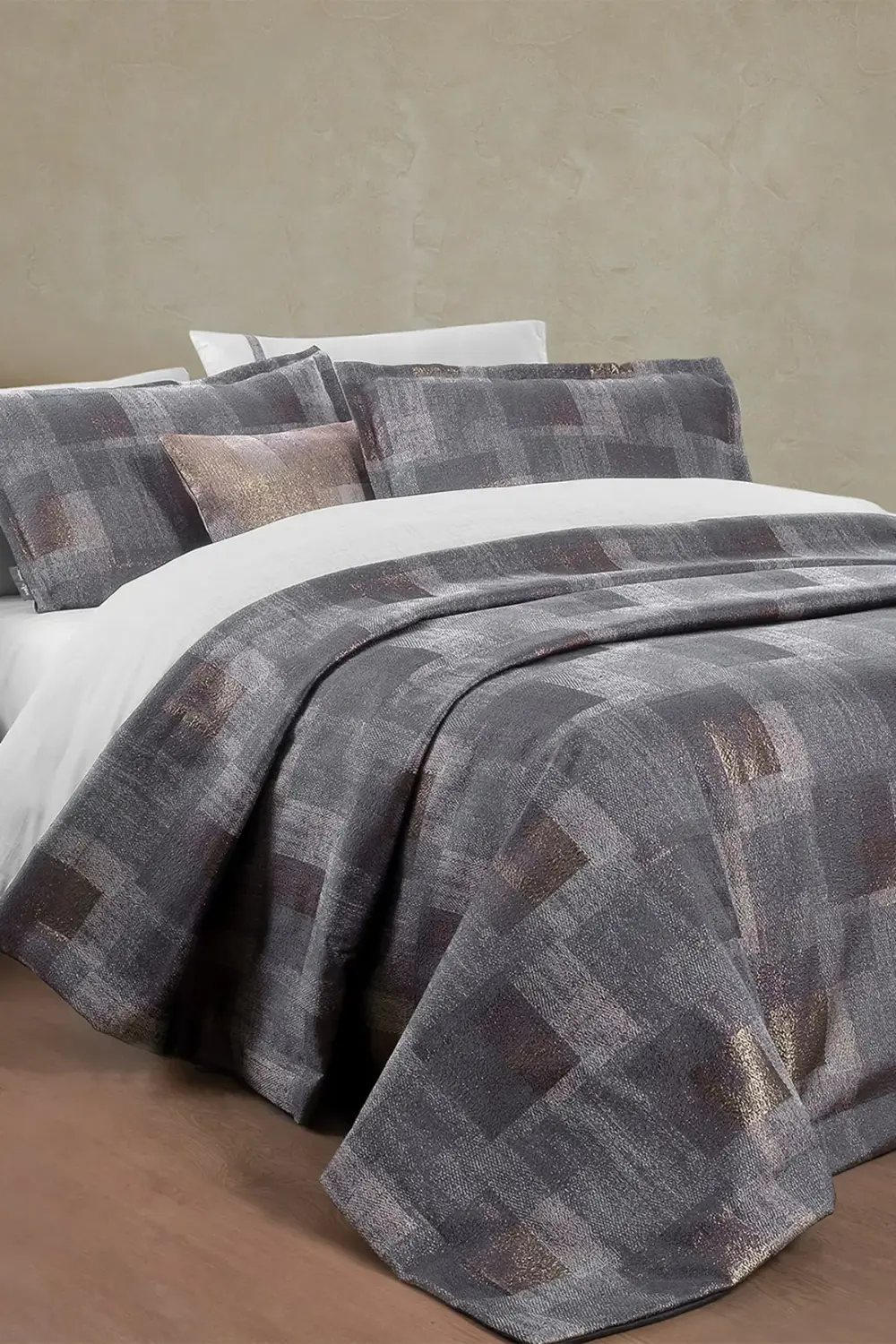 Sarev Nadine Antrasit Çift Kişilik Dekoratif Kırlent Hediyeli Yatak Ört