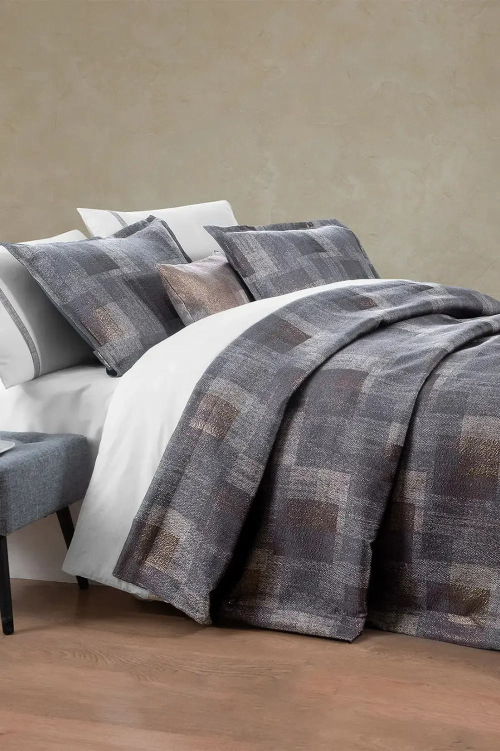 Sarev Nadine Antrasit Çift Kişilik Dekoratif Kırlent Hediyeli Yatak Ört