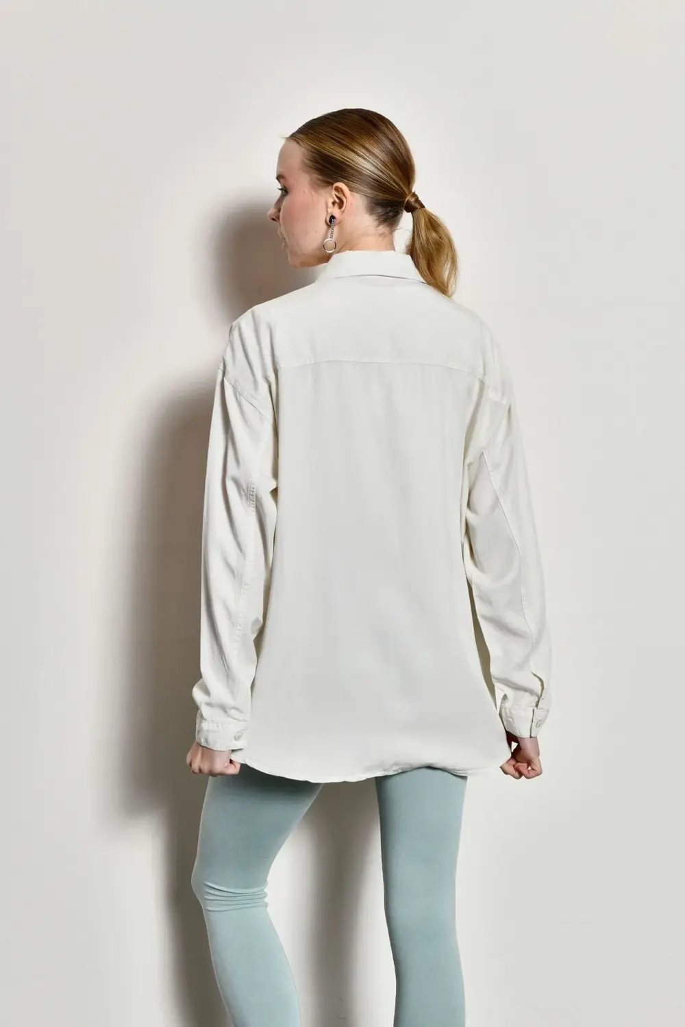 Nakış Işlemeli Kadın Pamuk Gömlek