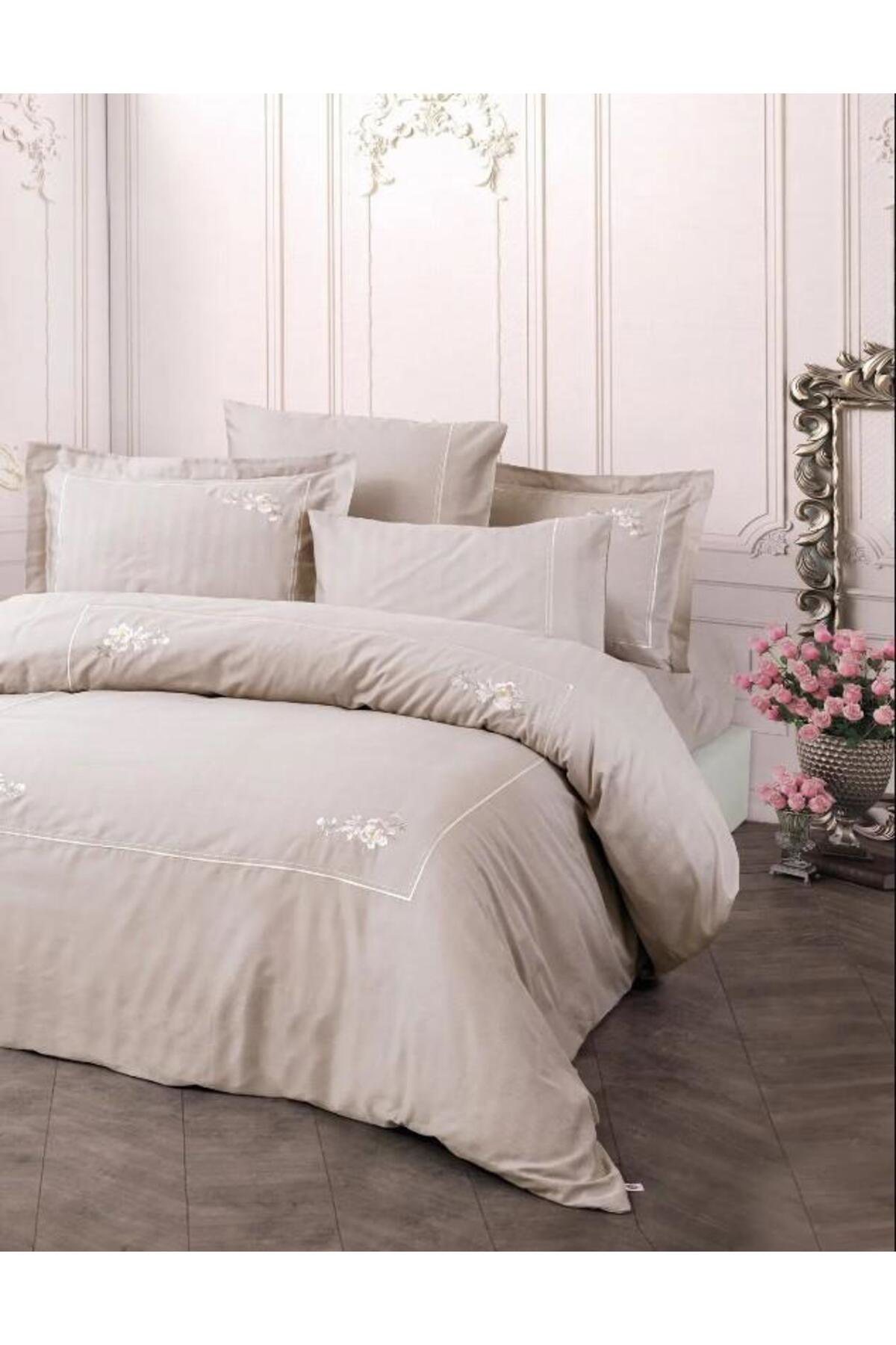 Woman Nakışlı Çift Kişilik Saten Nev Takımı Alameda Lila