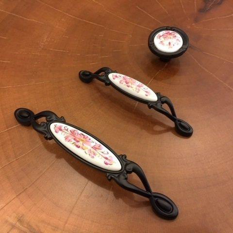 Gürçay Hırdavat Narin Porselen Kulp Siyah Düğme (2 Adet)