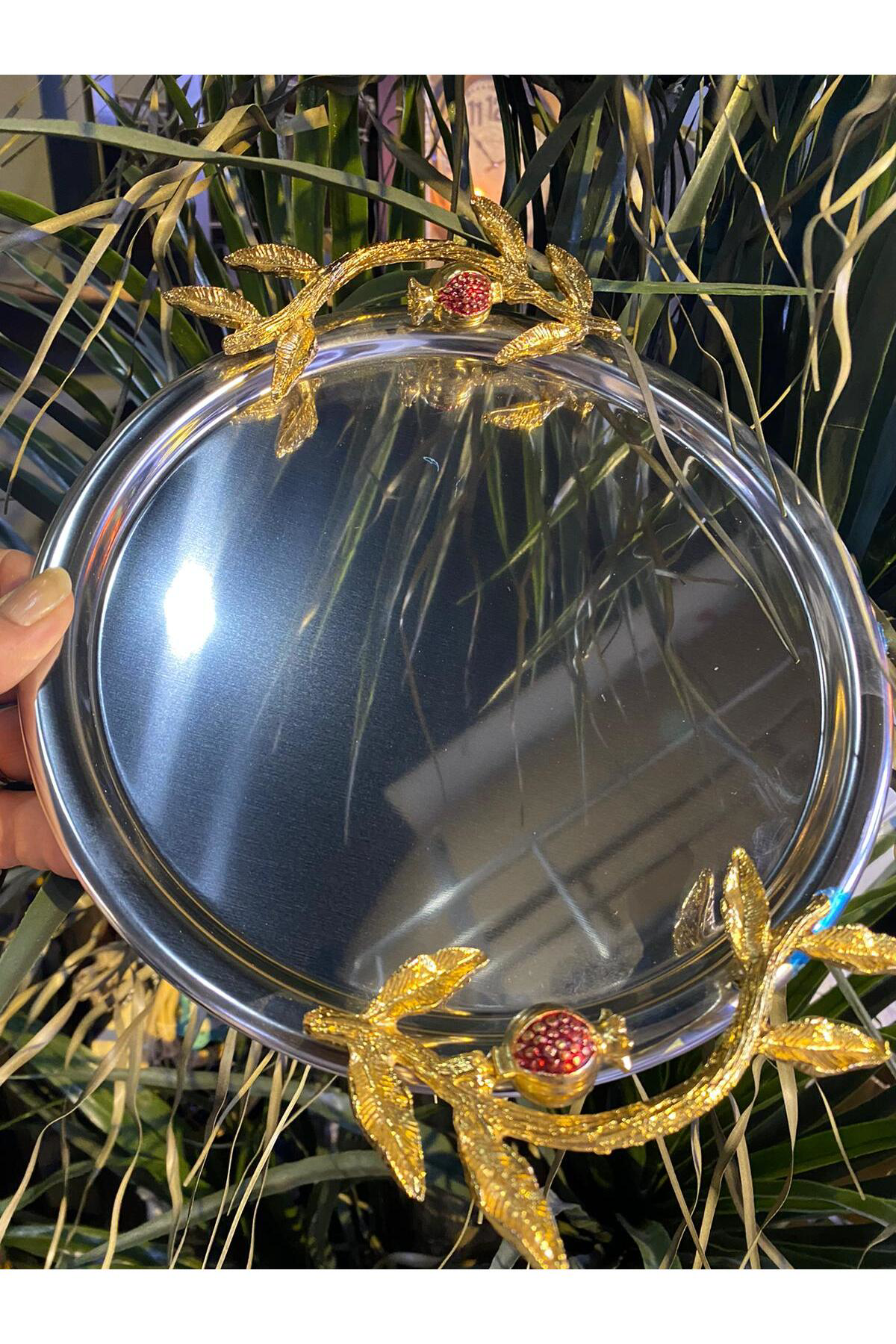 Elif Aksesuar Narlı Metal Yuvarlak Sunum Tepsisi