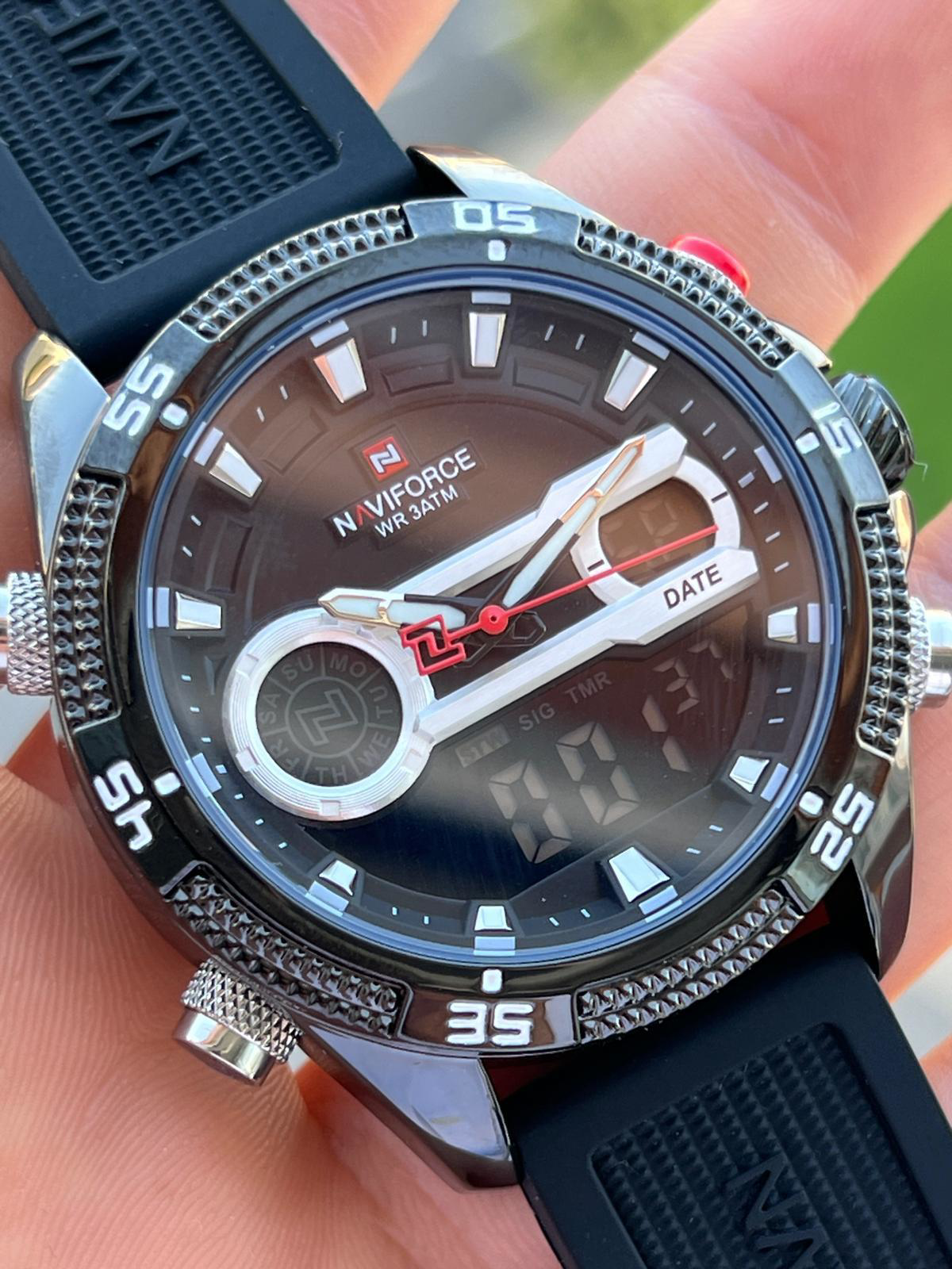Naviforce Silikon Kordon İyon Kaplama Kasa Dijital&Analog Çift Ka