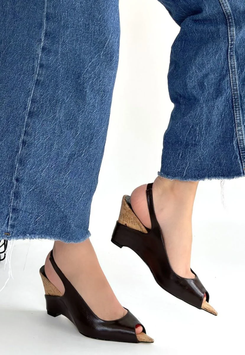 Nemba Kahverengi Rugan Dolgu Topuk Ayakkabı