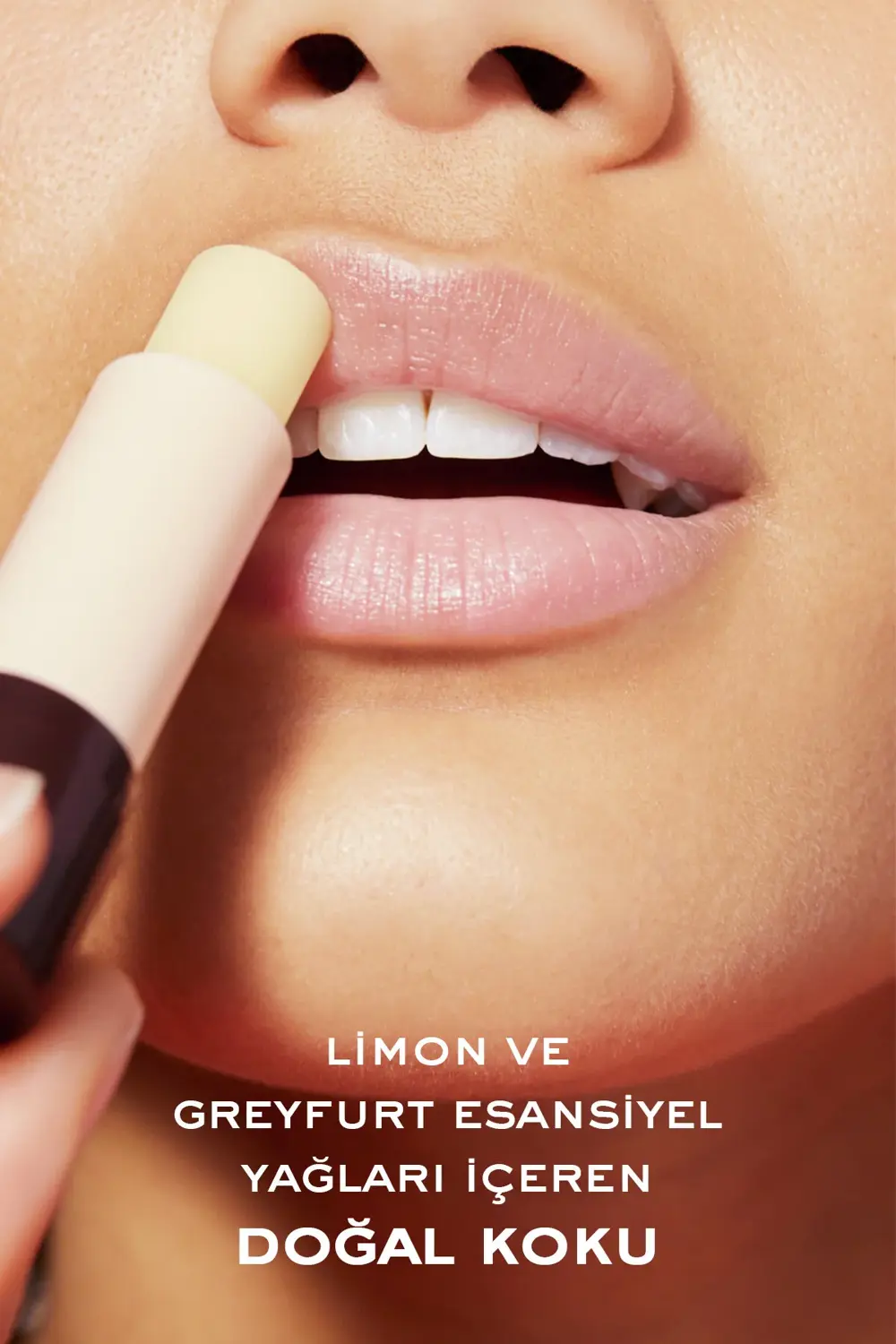 Nemlendirici ve Koruyucu Dudak Bakımı