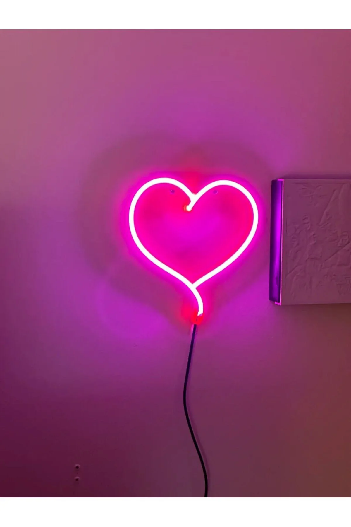NEON IŞIKLI KALP