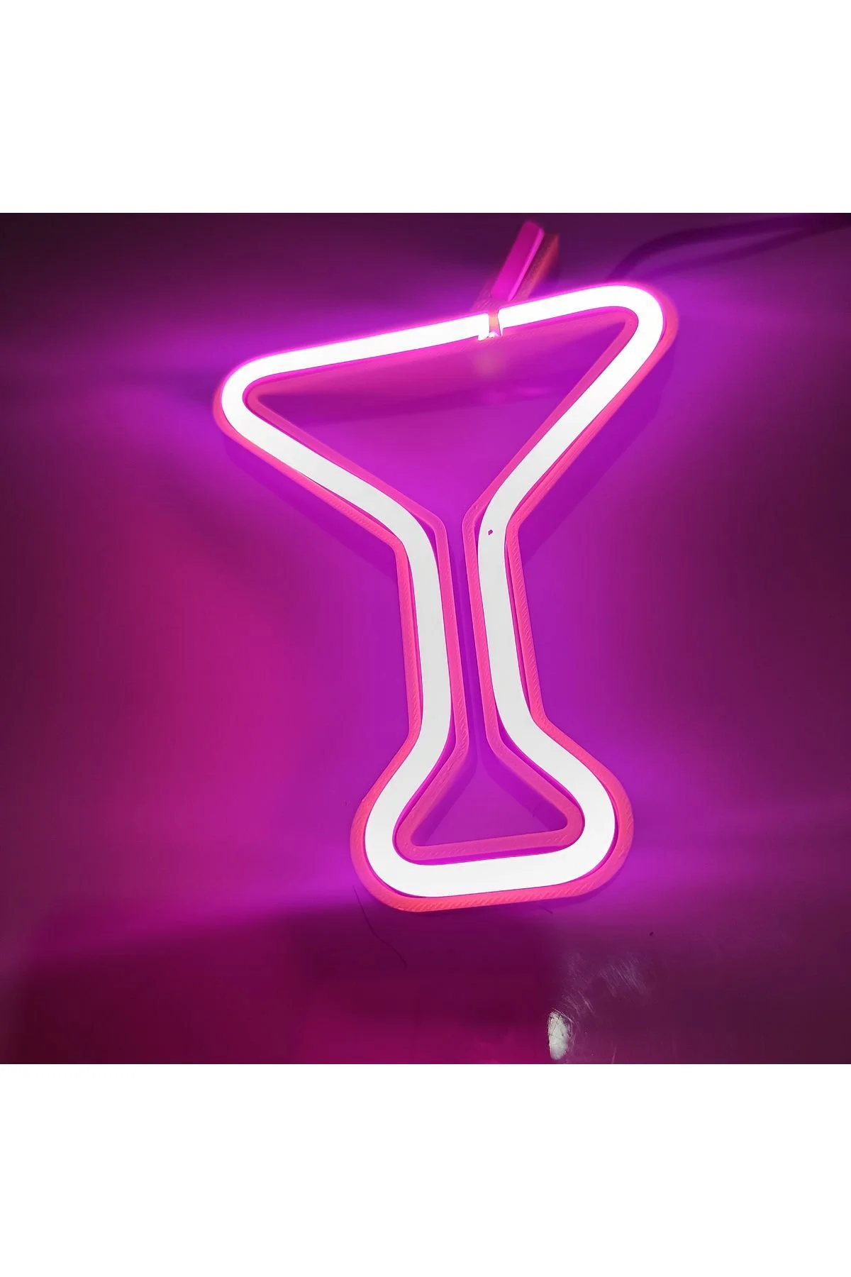 NEON IŞIKLI KOKTEYL