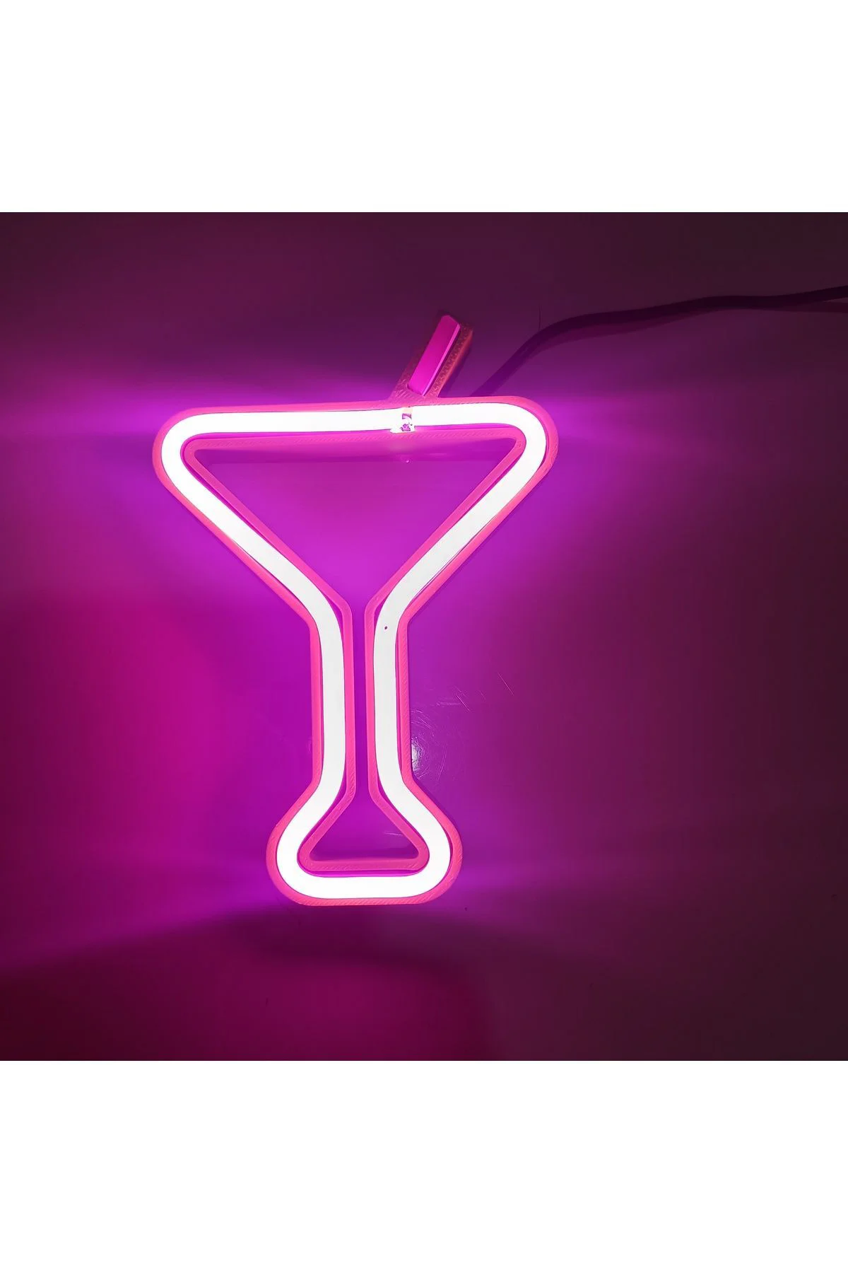 NEON IŞIKLI KOKTEYL