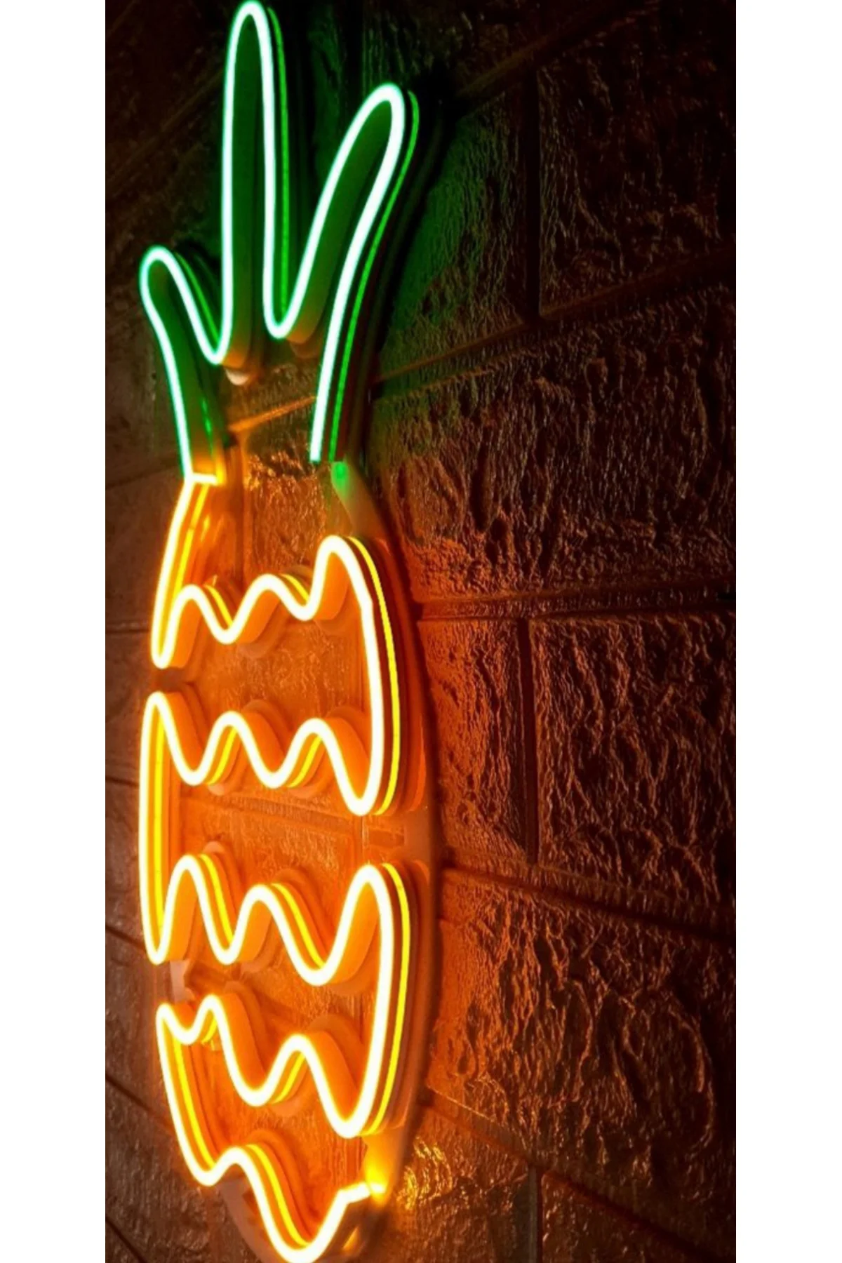 NEON LED IŞIKLI ANANAS