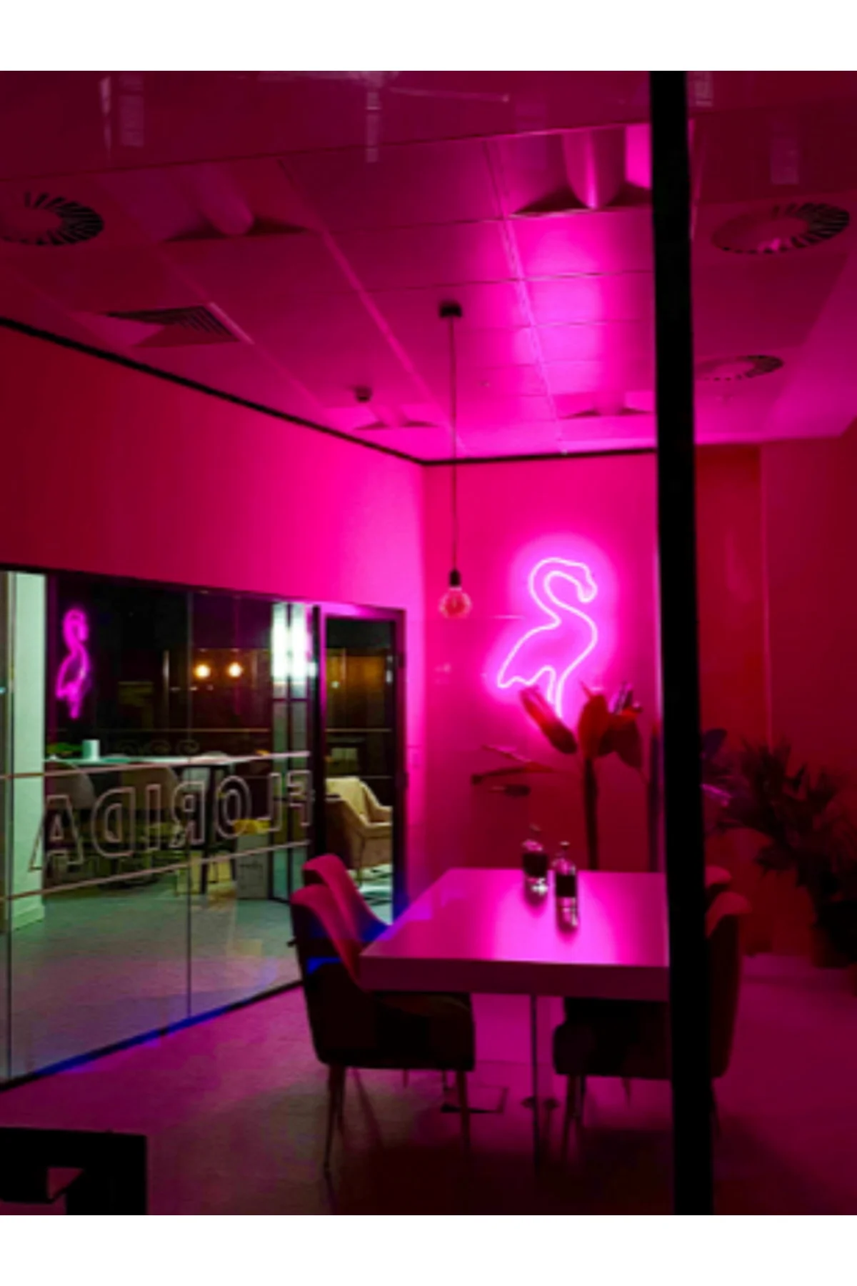 NEON LED IŞIKLI FİLAMİNGO