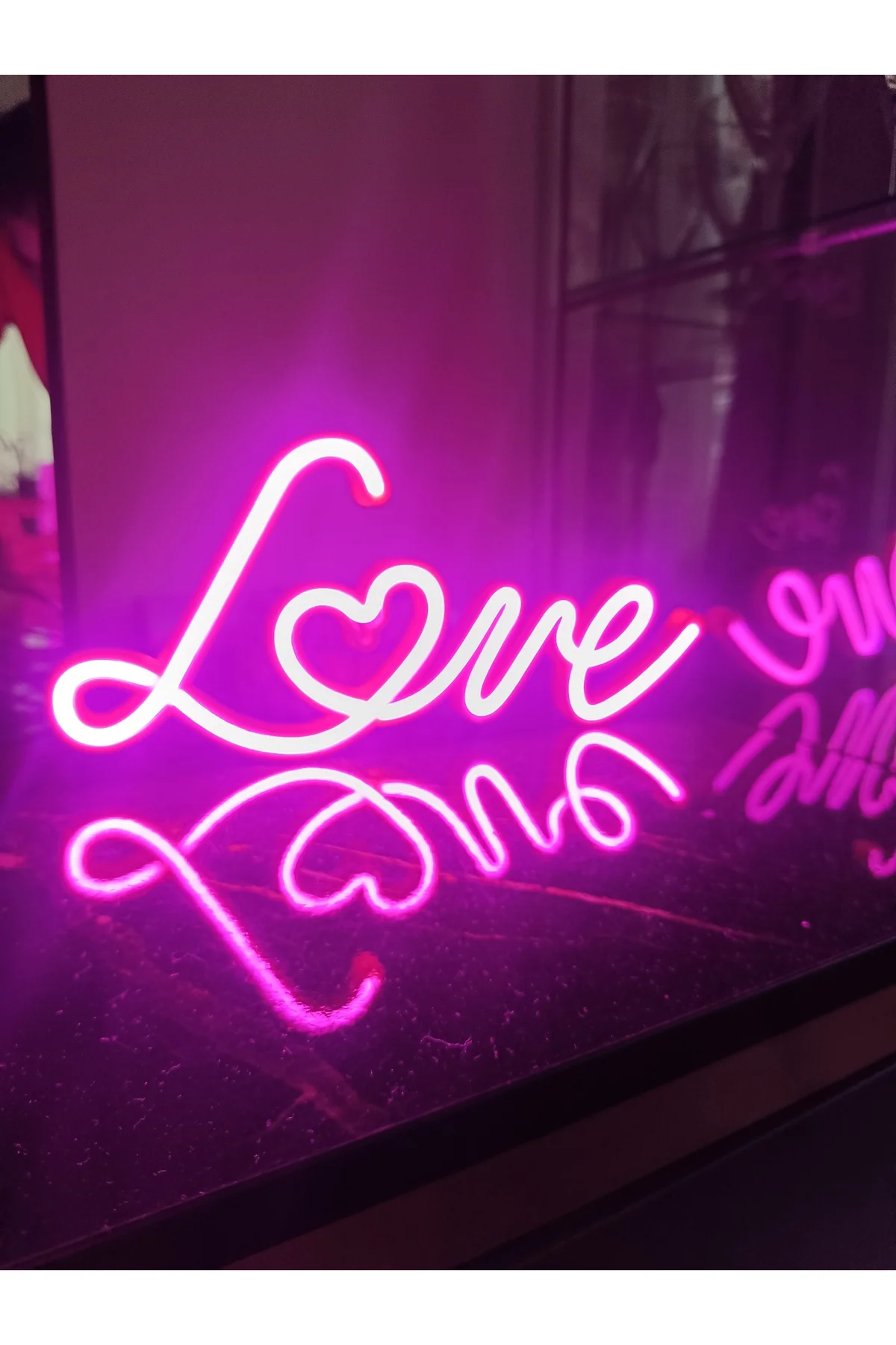 Neon Led Işıklı Kalp Love Duvar Dekorasyon Tablosu