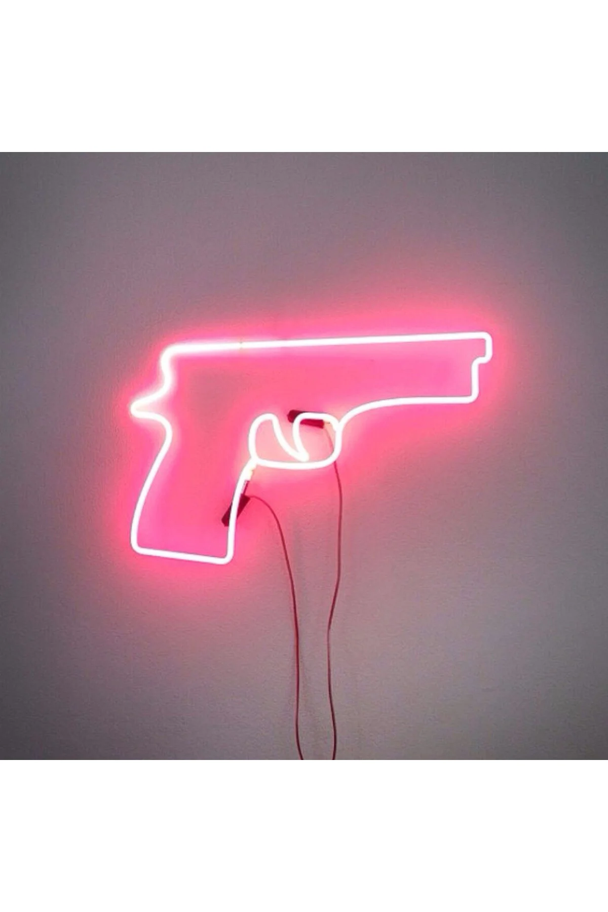 Neon Led Işıklı Tabanca Duvar Dekorasyon Tablosu