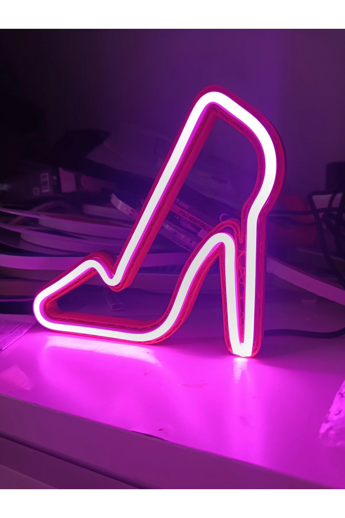 NEON LED IŞIKLI TOPUKLU AYAKKABI