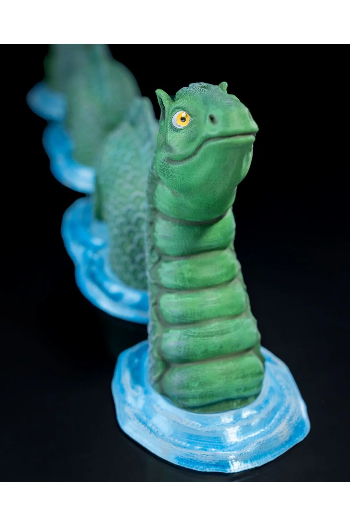 Nessie Loch Ness Canavarı Boyalı Figür 25 CM (BÜYÜK BOY)