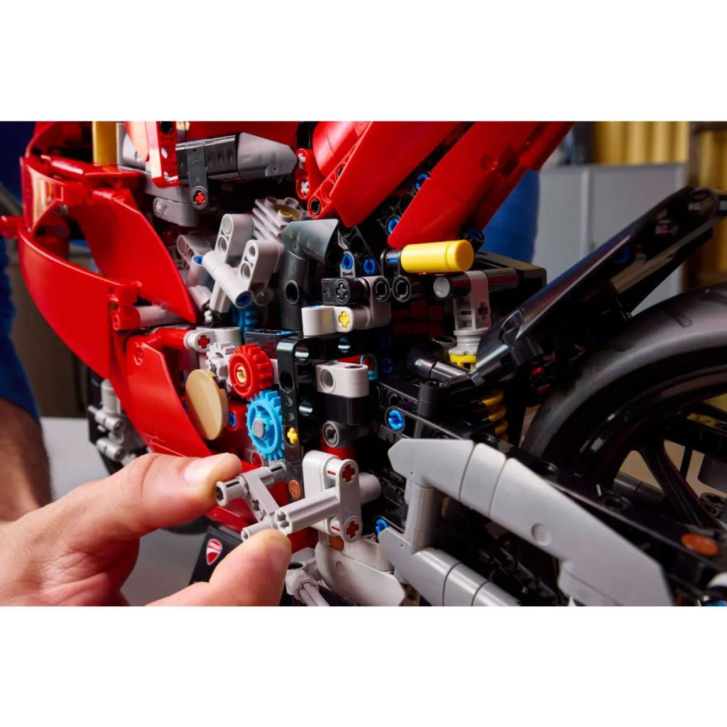 Nessiworld 42202 Lego Technic Ducati Panigale V4 S Motosiklet 160 Nessiworld 42202 Lego Technic Ducati Panigale V4 S Motosiklet 160