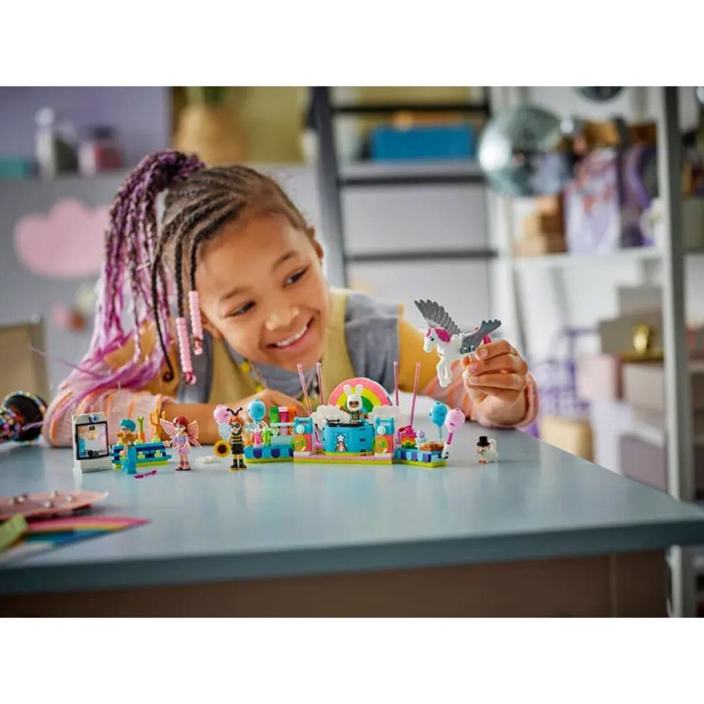 Nessiworld 42661 Lego Friends Kostüm Partisi 261 parça +6 yaş Nessiworld 42661 Lego Friends Kostüm Partisi 261 parça +6 yaş