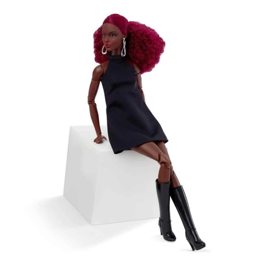 Nessiworld Barbie Basics İkonik Koleksiyon Bebeği Model 03 Nessiworld Barbie Basics İkonik Koleksiyon Bebeği Model 03