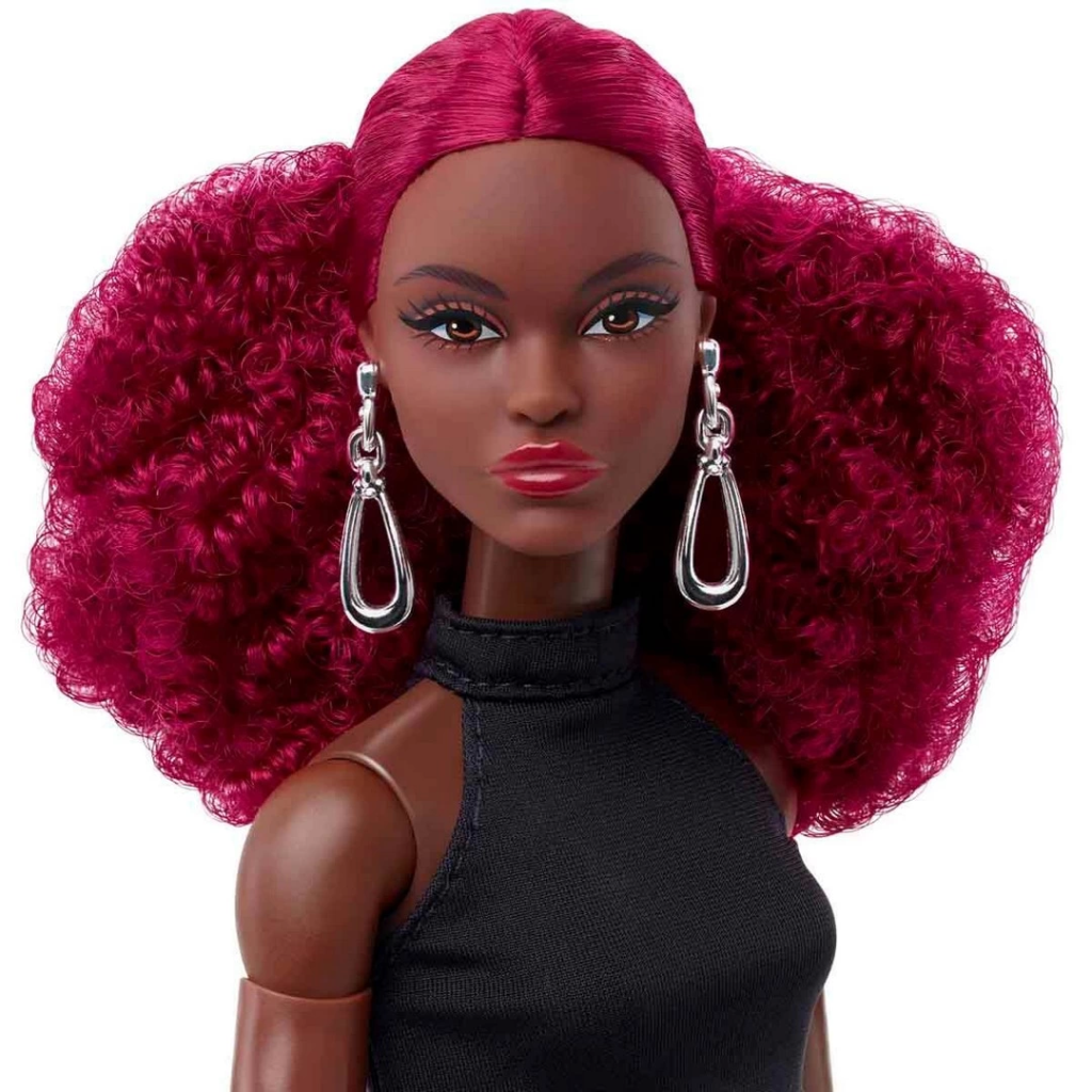 Nessiworld Barbie Basics İkonik Koleksiyon Bebeği Model 03 Nessiworld Barbie Basics İkonik Koleksiyon Bebeği Model 03