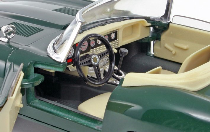 NessiWorld Bburago 1:18 Jaguar E Type Cabriolet 1961 Yeşil Model NessiWorld Bburago 1:18 Jaguar E Type Cabriolet 1961 Yeşil Model