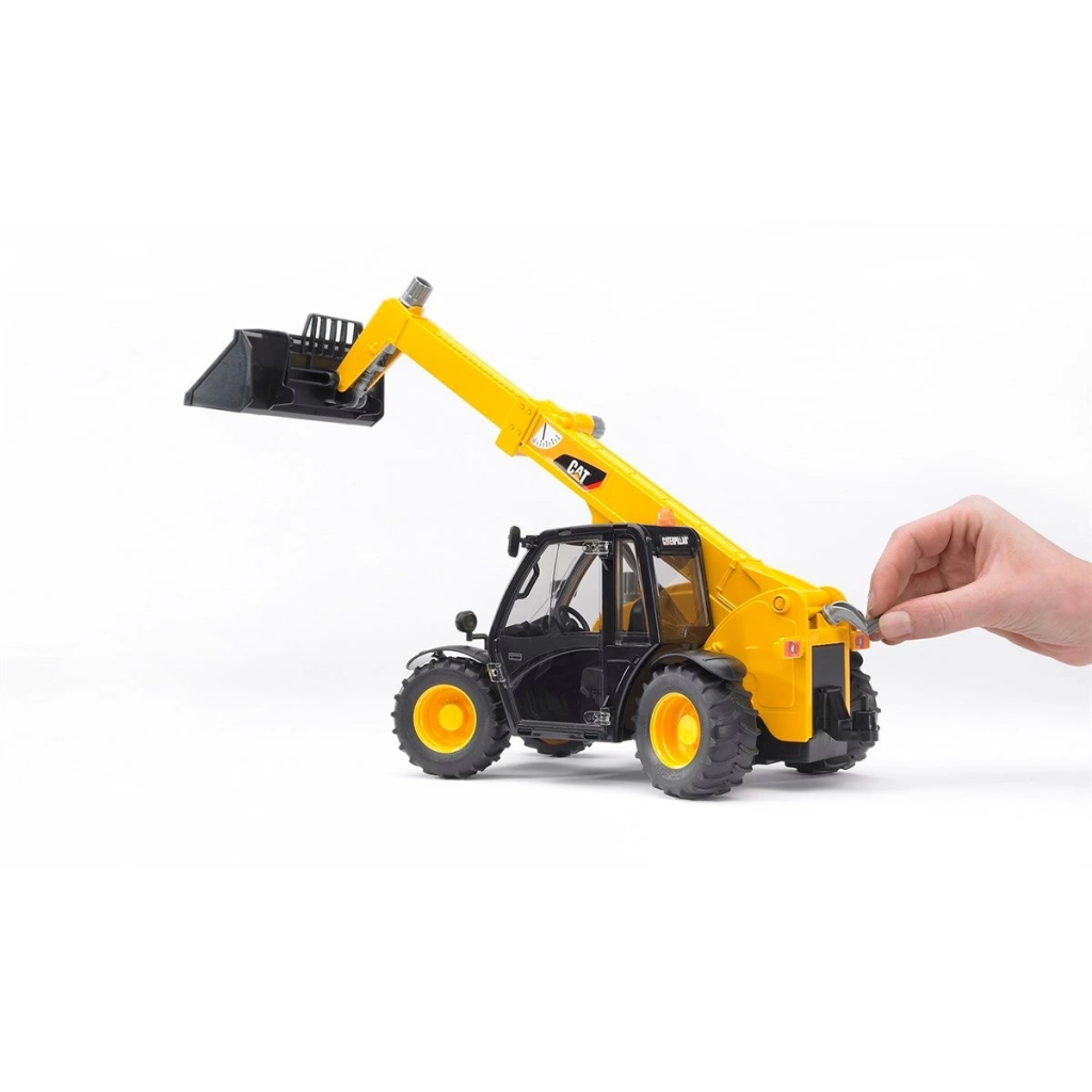 Nessiworld Bruder Caterpillar Teleskopik Kepçeli BR02141 Nessiworld Bruder Caterpillar Teleskopik Kepçeli BR02141