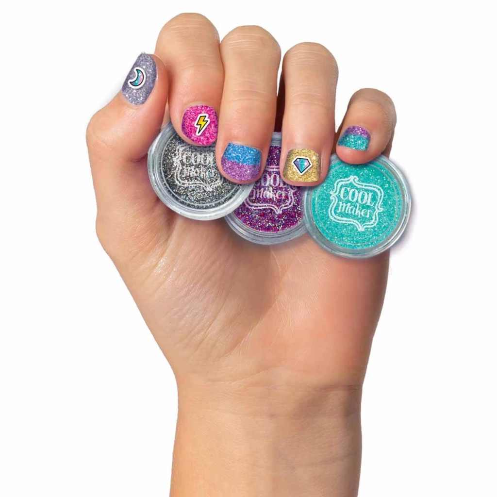 Nessiworld Cool Maker Go Glam Parıltılı Tırnaklar Nessiworld Cool Maker Go Glam Parıltılı Tırnaklar