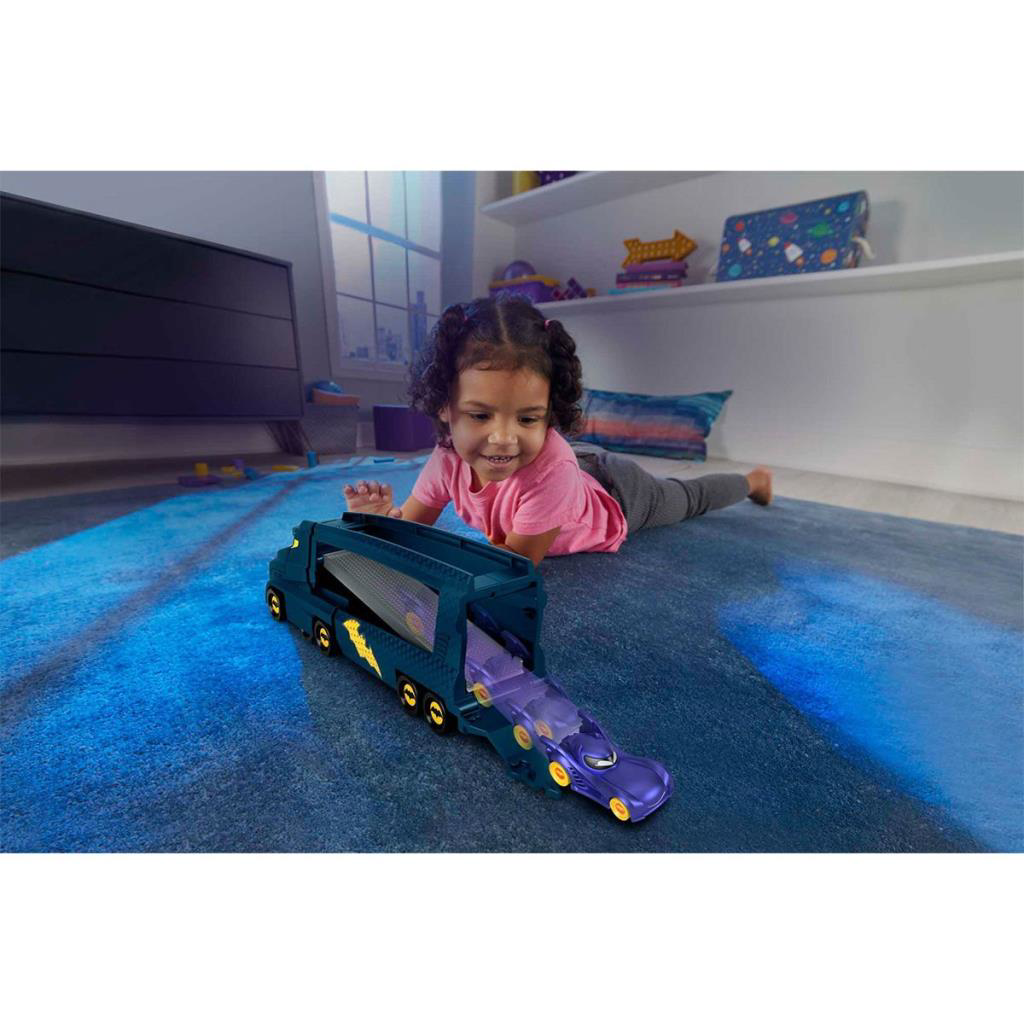 Nessiworld HMX07 Fisher-Price® Batwheels™ Büyük Tır