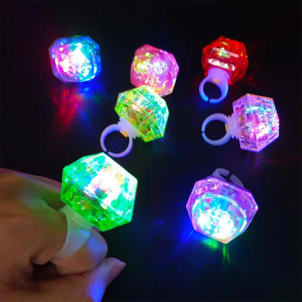 Nessiworld Kristal Tasarımlı Led Glow Işıklı 3 Modlu Pembe Yüzük 
