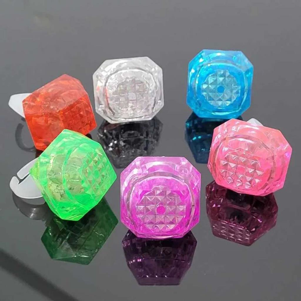 Nessiworld Kristal Tasarımlı Led Glow Işıklı 3 Modlu Pembe Yüzük 