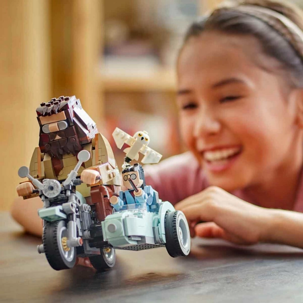 Nessiworld LEGO Harry Potter Hagrid ve Harry’nin Motosiklet Yolcu
