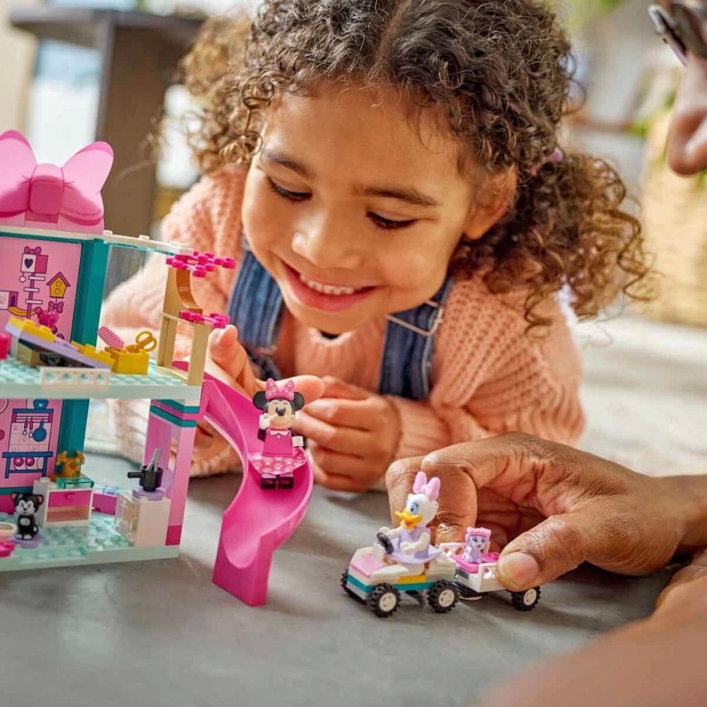 Nessiworld LEGO Disney Minnie’nin Evcil Hayvan Oteli Mickey’nin K Nessiworld LEGO Disney Minnie’nin Evcil Hayvan Oteli Mickey’nin K