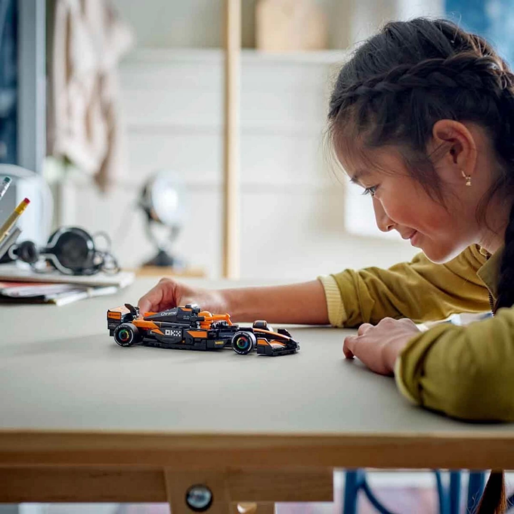 Nessiworld LEGO Speed Champions McLaren F1 Team MCL38 Yarış Araba