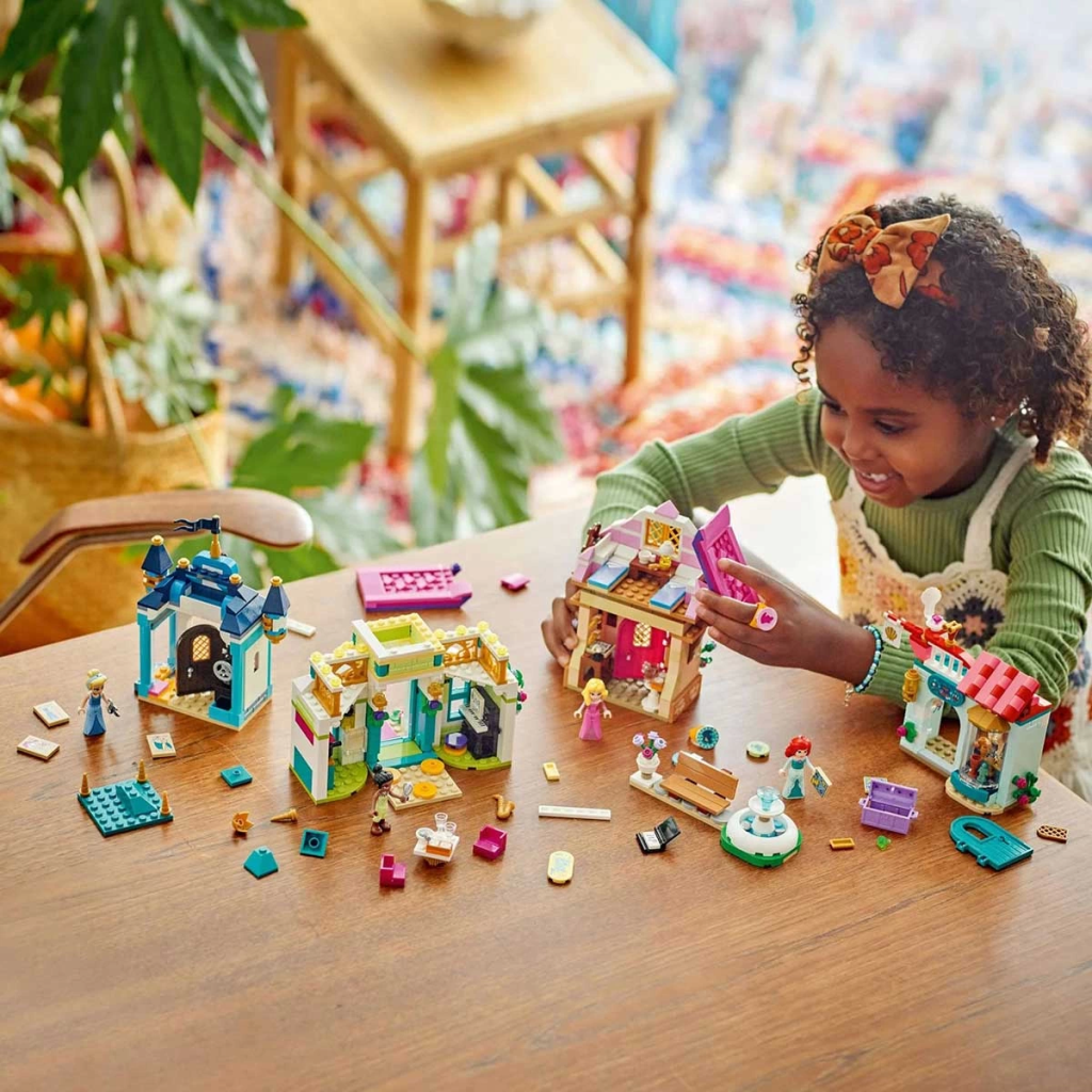 Nessiworld LEGO Disney Princess Disney Prensesi Pazar Macerası 43 Nessiworld LEGO Disney Princess Disney Prensesi Pazar Macerası 43