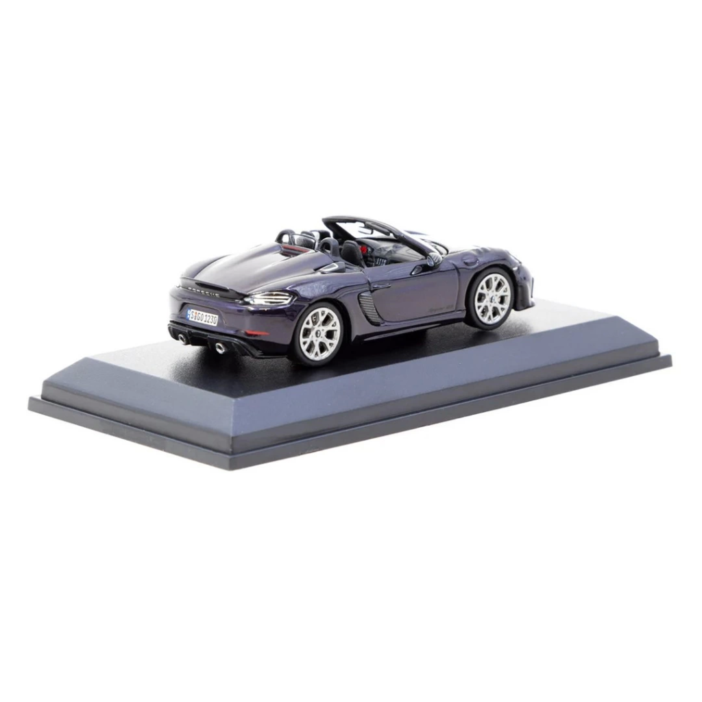 Nessiworld Tarmac Works x Minichamps 1/64 Porsche 718 Spyder RS V Nessiworld Tarmac Works x Minichamps 1/64 Porsche 718 Spyder RS V