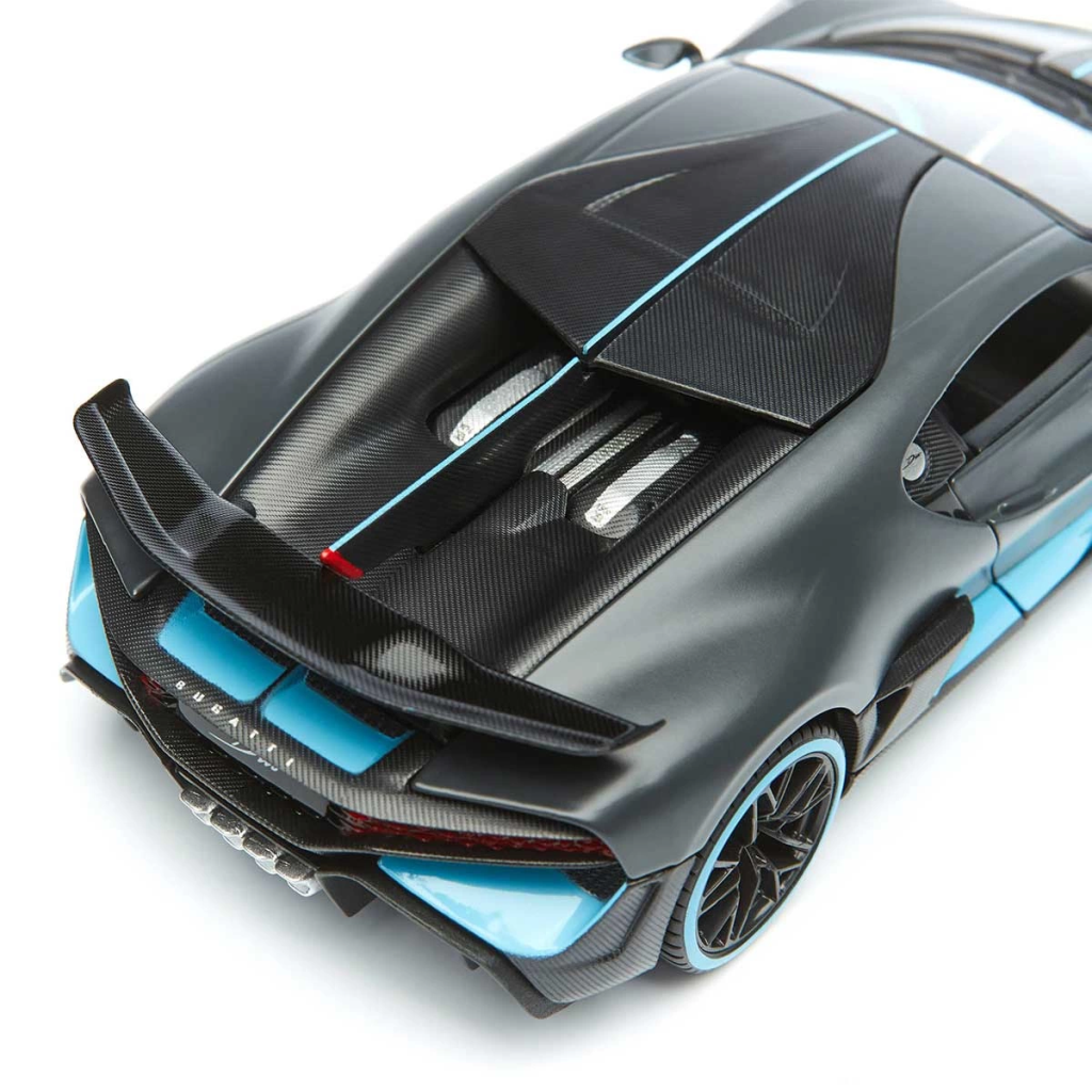 Nessiworld Maisto1/24BugattiDivoModelAraba Nessiworld Maisto1/24BugattiDivoModelAraba