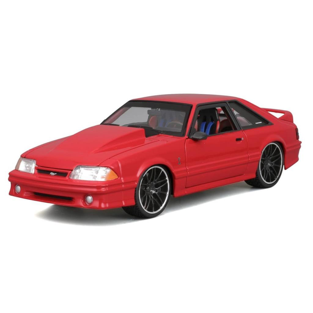 Nessiworld MAY 32549 1:24 1993 Ford Mustang SVT Cobra Model Araba Nessiworld MAY 32549 1:24 1993 Ford Mustang SVT Cobra Model Araba