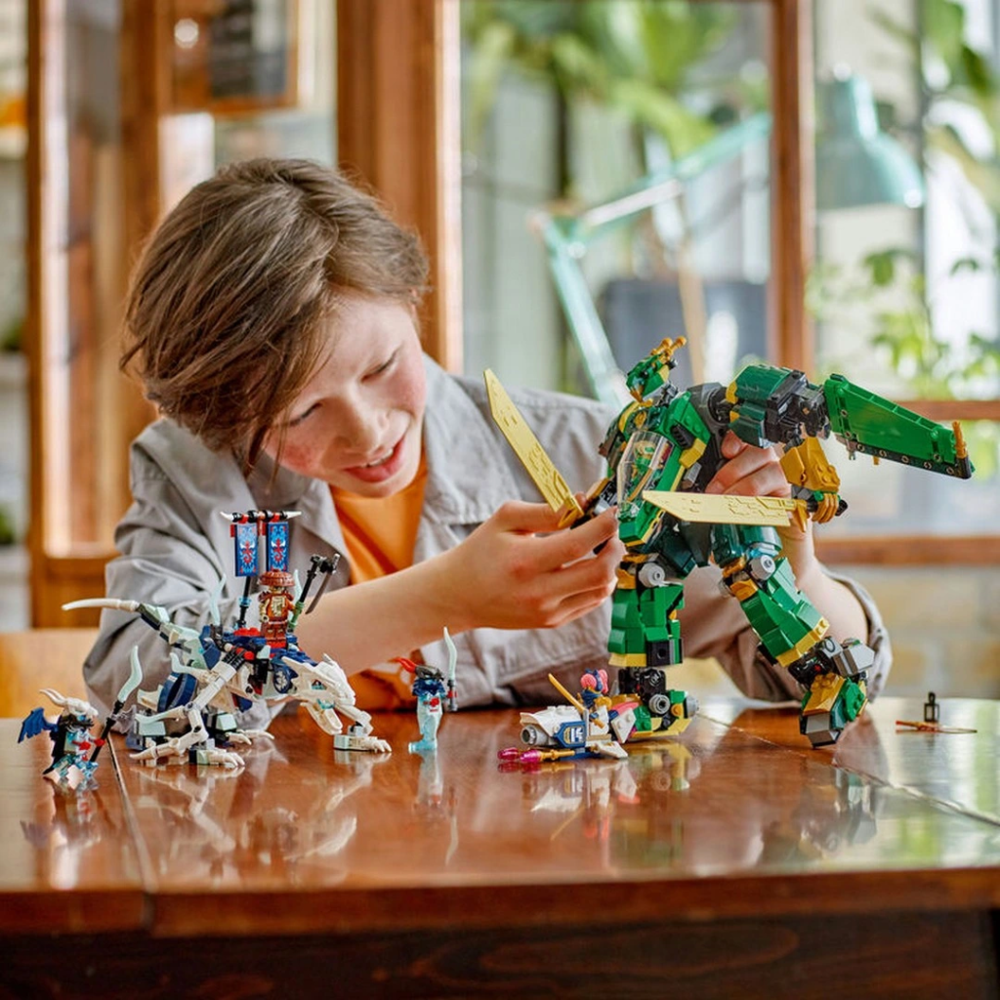 NessiWorld Ninjago Lloyd'un Jet Robotu 71845