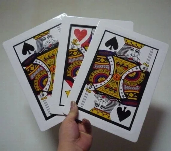 Nessiworld Üç Kart Monte Sihirbazlık Oyunu Basit Etkileyici Sihirbazlık Oyunu 0040- 3 Kart Fiyatı Diğer