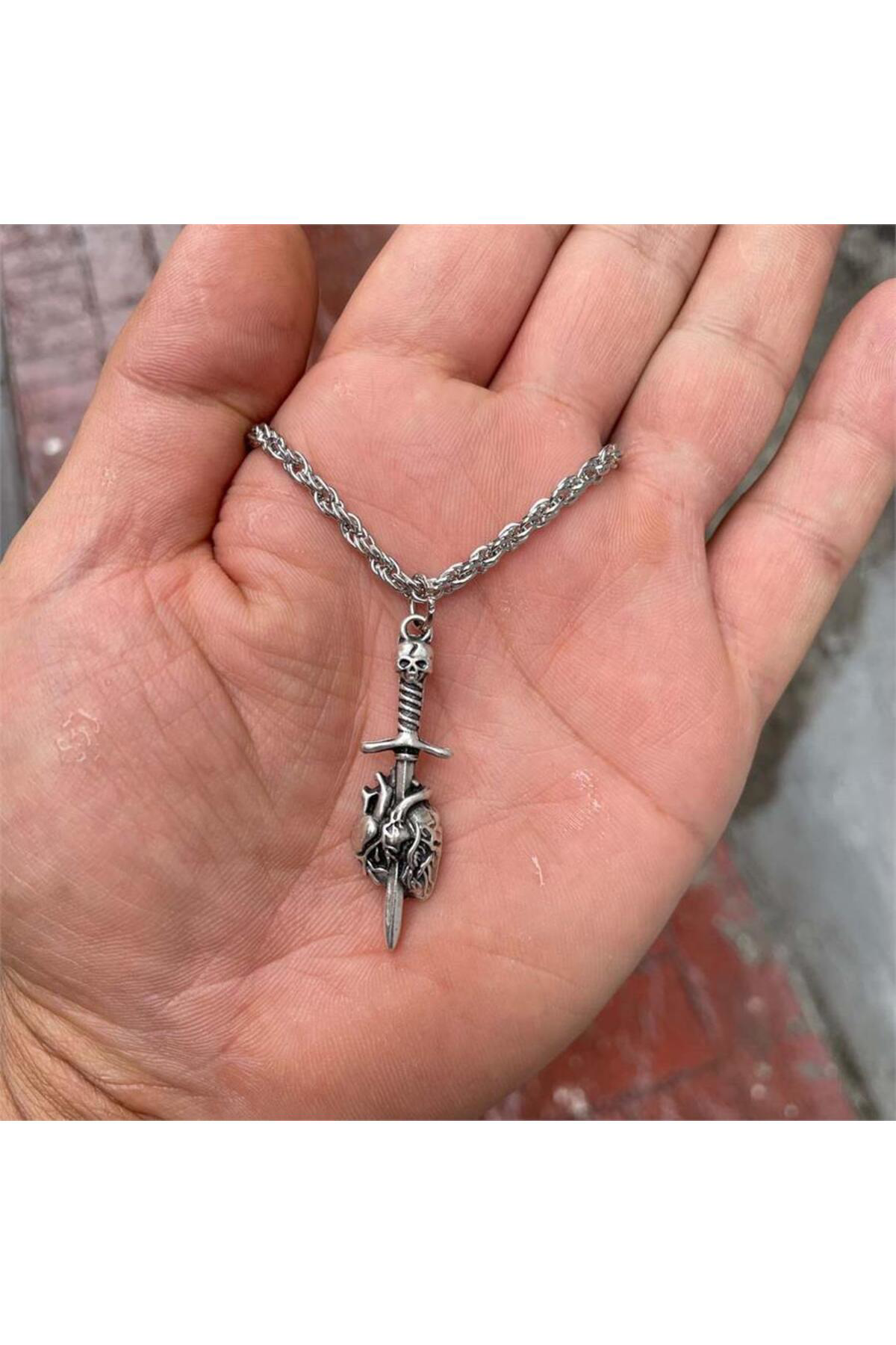 New Dagger İn The Heart Zincirli Kolye