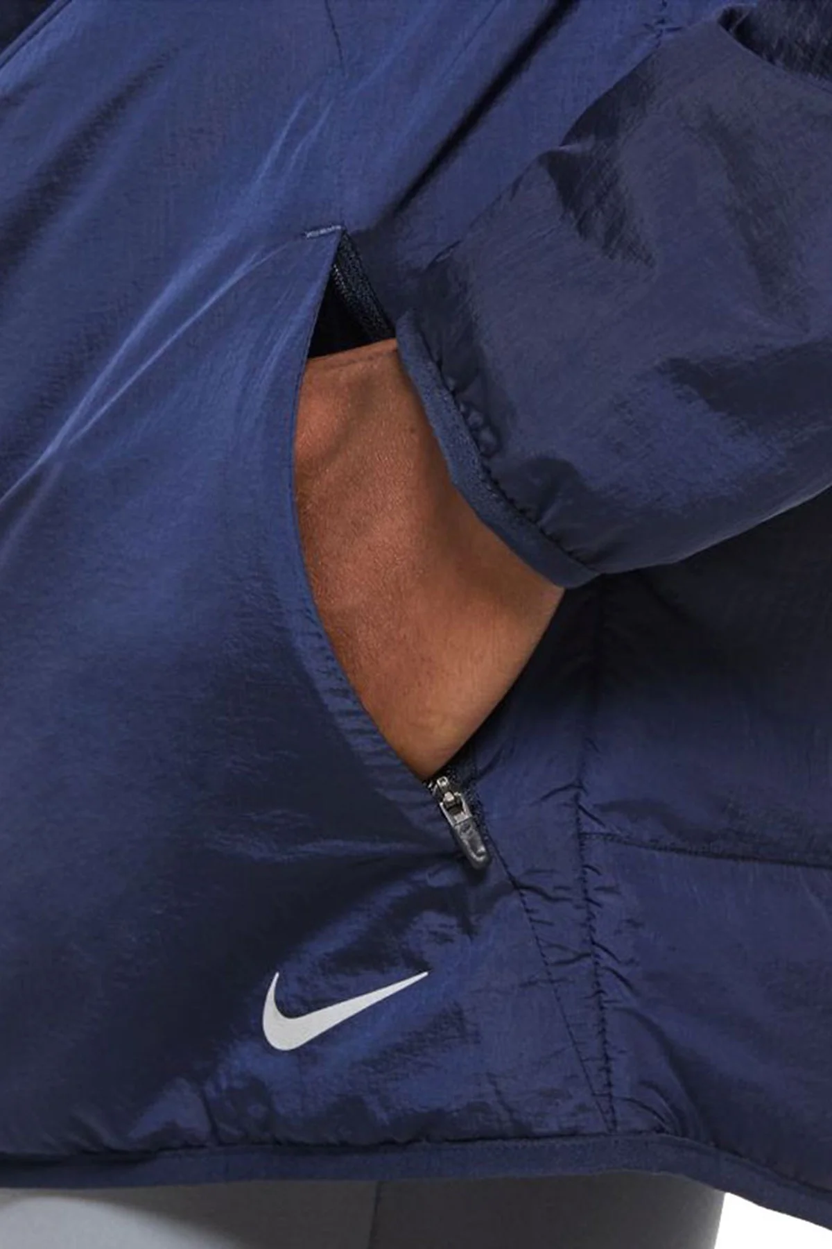 Nike Aero Layer Terma Fit Full Zip Running Jacket Erkek Kapüşonlu Hafif Spor Koşu Ceketi Lacivert Nike Aero Layer Terma Fit Full Zip Running Jacket Erkek Kapüşonlu Hafif Spor Koşu Ceketi Lacivert Fiyatı, Yorumları ve Özellikleri