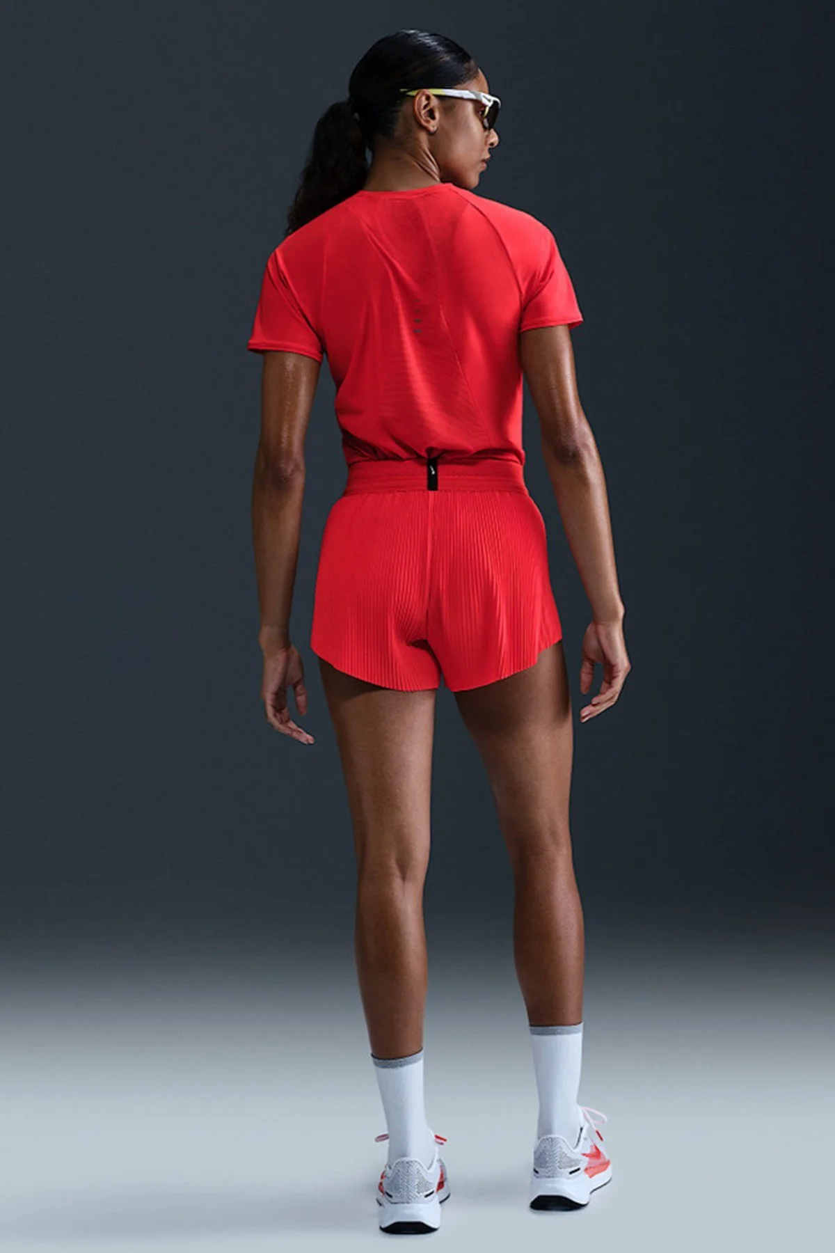 Nike AeroSwift Dri Fit ADV 3" Mid Rise Brief Lined Running Short Red Kadın Pileseli Slip Astarlı Koşu Şortu Kırmızı Nike AeroSwift Dri Fit ADV 3" Mid Rise Brief Lined Running Short Red Kadın Pileseli Slip Astarlı Koşu Şortu Kırmızı Fiyatı, Yorumları ve Özellikleri