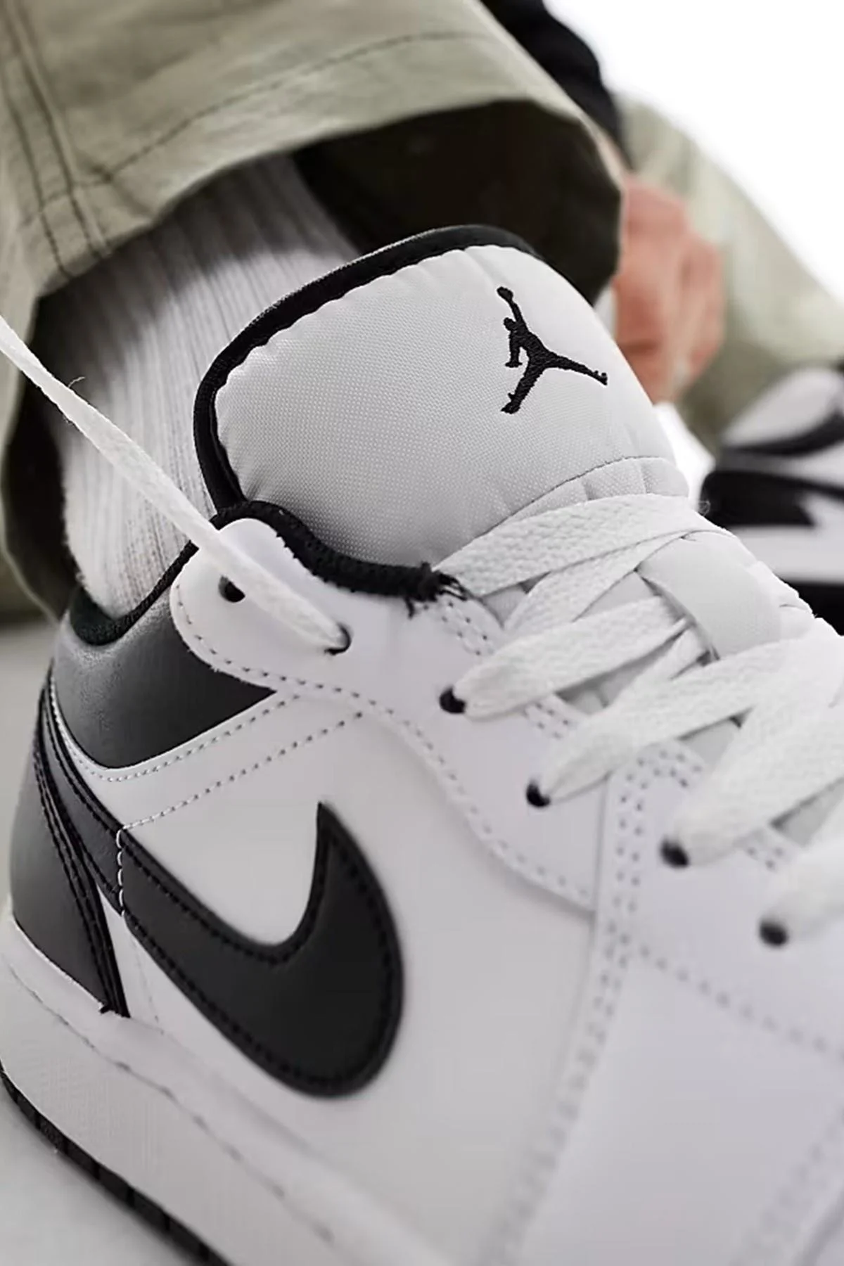 Nike Air Jordan 1 Low Leather Sneaker Hakiki Deri Beyaz Erkek Spor Ayakkabı Nike Air Jordan 1 Low Leather Sneaker Hakiki Deri Beyaz Erkek Spor Ayakkabı Fiyatı, Yorumları ve Özellikleri