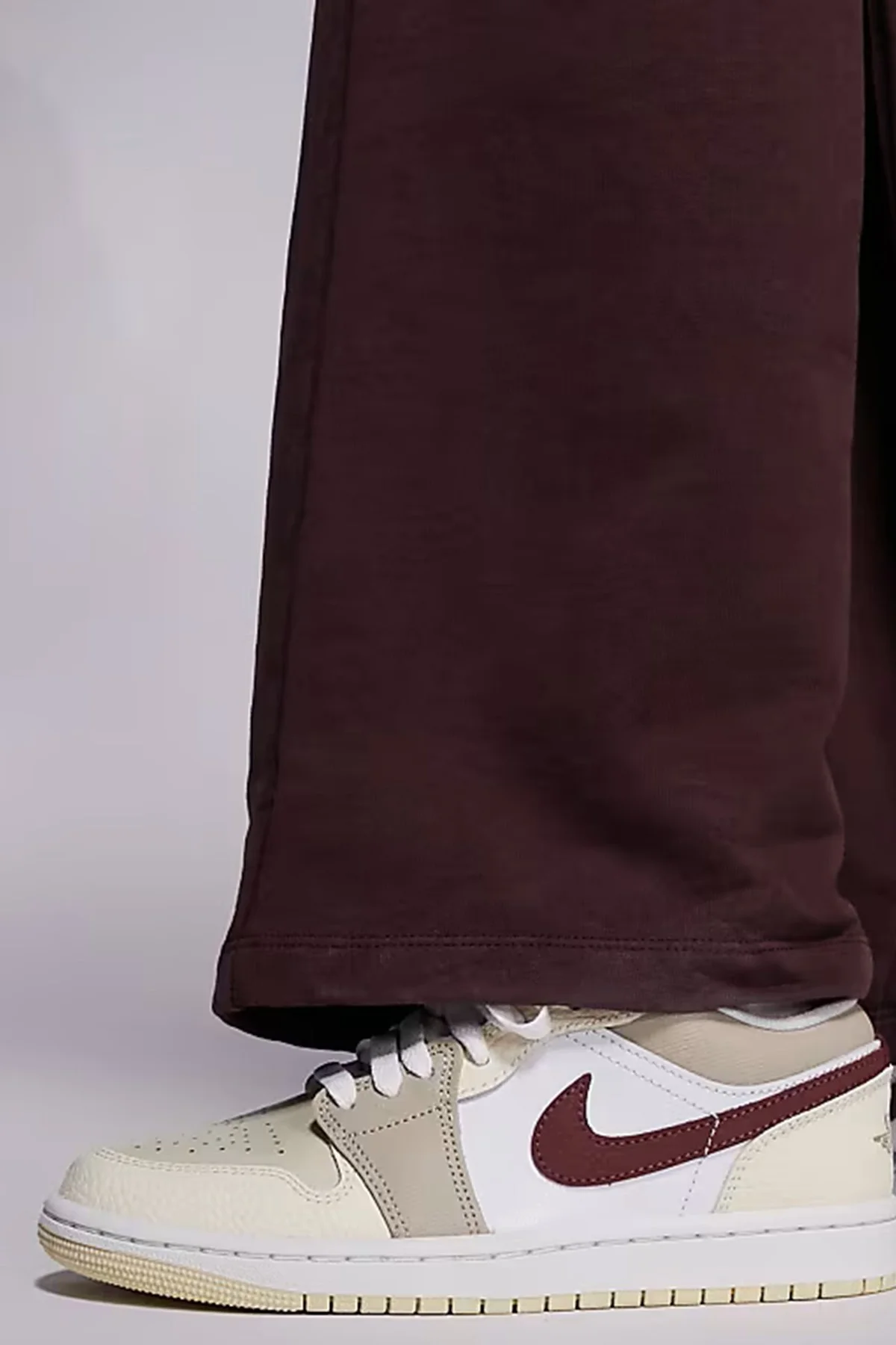 Nike Air Jordan 1 Low Leather Sneaker Hakiki Deri Unisex Günlük Spor Ayakkabı Krem Beyaz Nike Air Jordan 1 Low Leather Sneaker Hakiki Deri Unisex Günlük Spor Ayakkabı Krem Beyaz