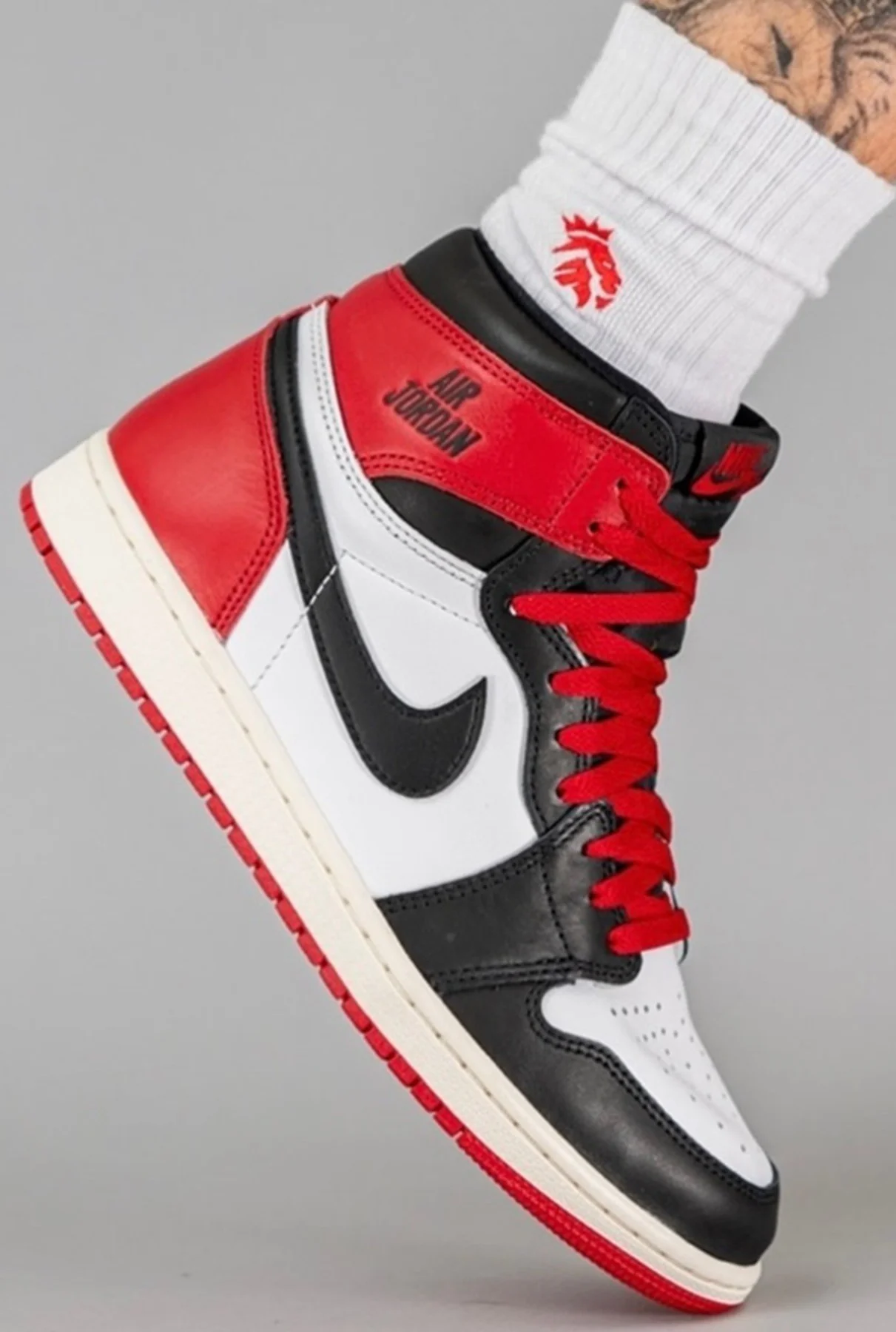 Nike Air Jordan 1 Retro High OG Unisex White Red Sneaker Hakiki Deri Bilekli Günlük Spor Ayakkabı Beyaz Kırmızı