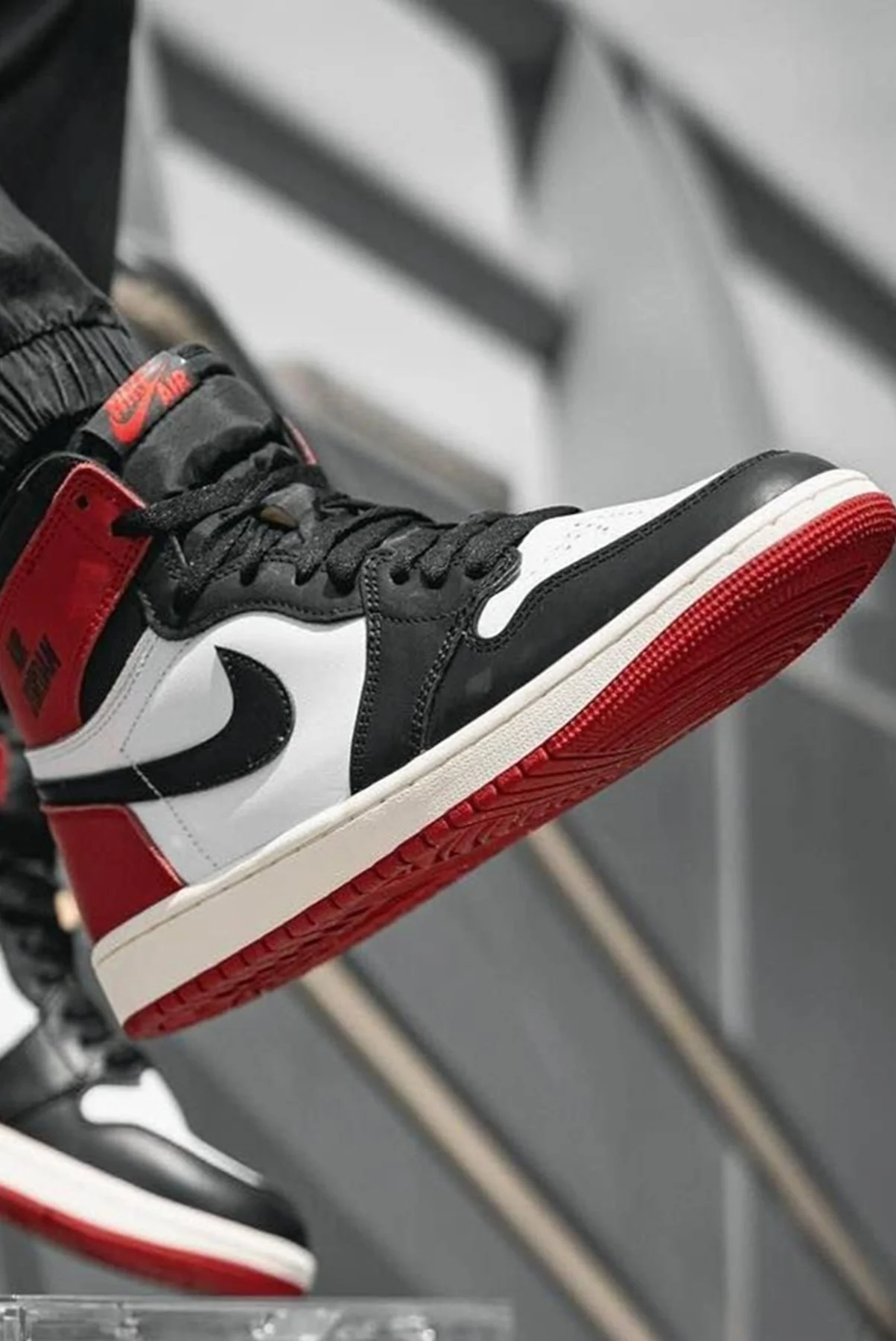 Nike Air Jordan 1 Retro High OG Unisex White Red Sneaker Hakiki Deri Bilekli Günlük Spor Ayakkabı Beyaz Kırmızı