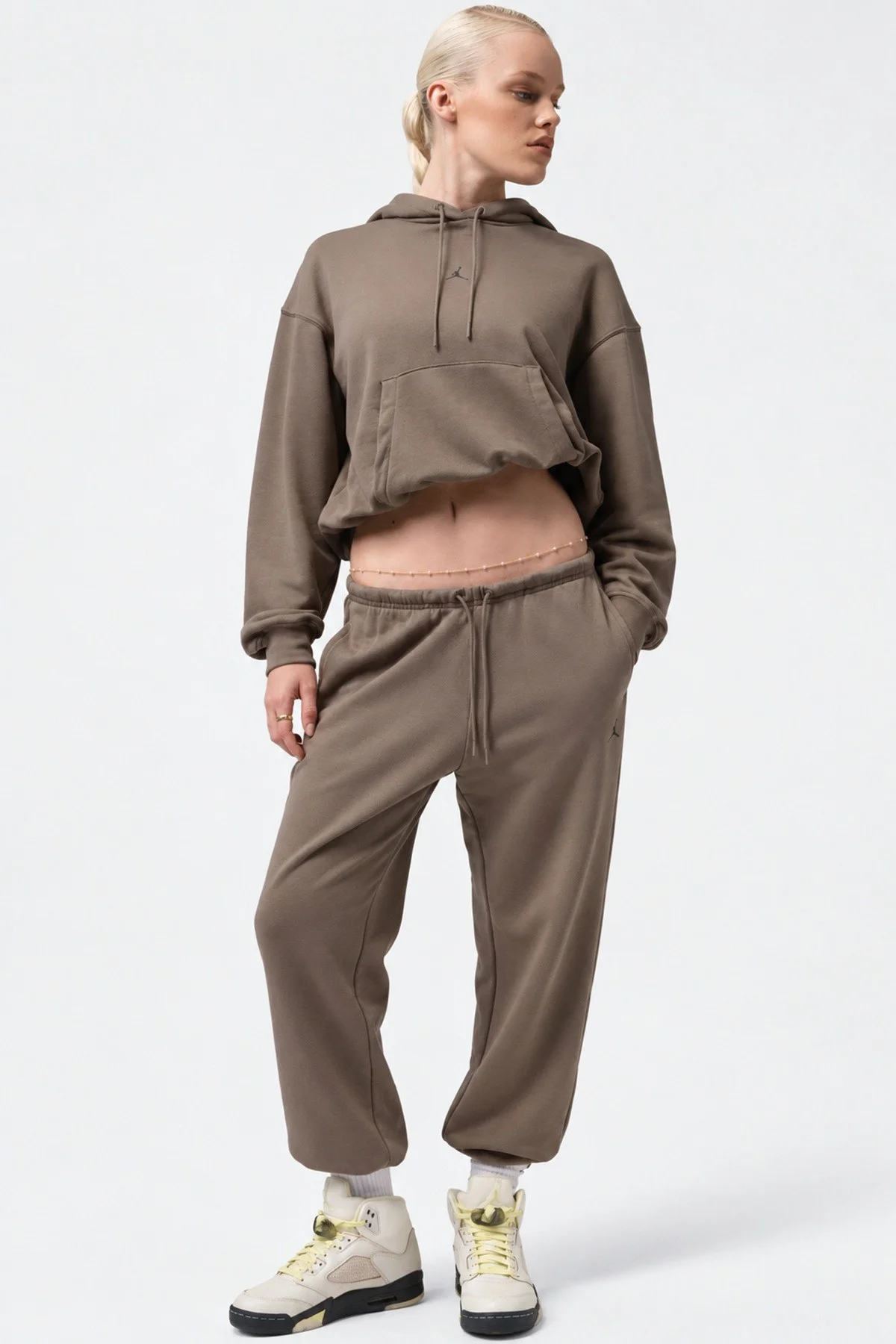 Nike Air Jordan Crossover Dri-Fit Loose Fit Womens Sweatshirt Kapüşonlu Bol Kesim Kadın Sweatshirt Kahverengi Nike Air Jordan Crossover Dri-Fit Loose Fit Womens Sweatshirt Kapüşonlu Bol Kesim Kadın Sweatshirt Kahverengi Fiyatı, Yorumları ve Özellikleri